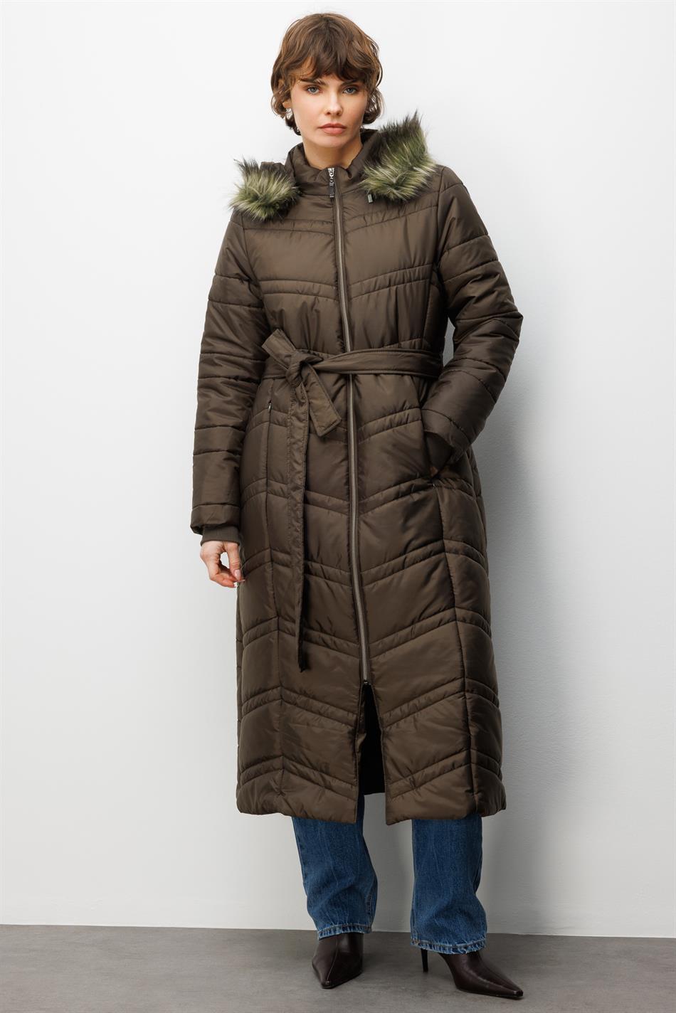 Soft Elyaf Dolgulu Peluş Detaylı Astarlı Zamansız Kaban Manto-Haki