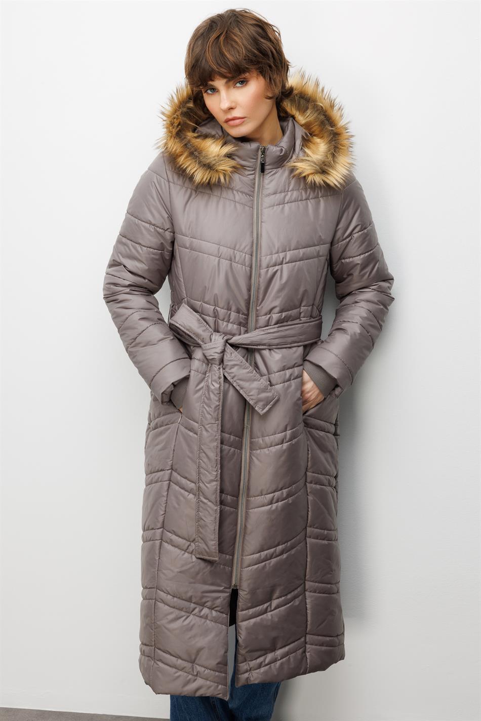 Soft Elyaf Dolgulu Peluş Detaylı Astarlı Zamansız Kaban Manto-Vizon