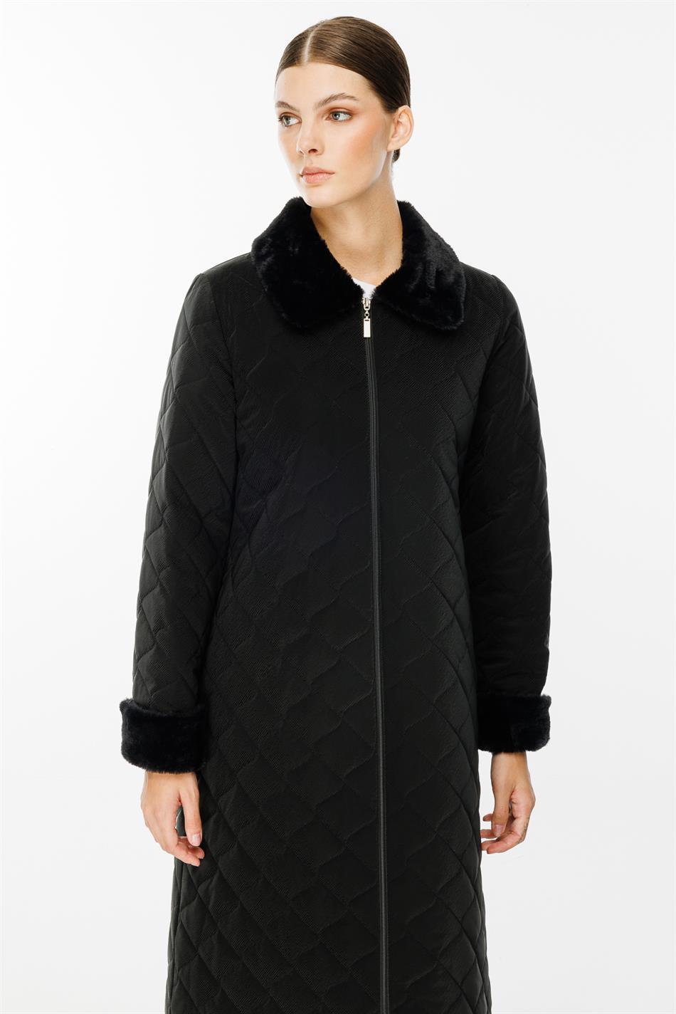 Yumşaq Xəz Yaxalıqlı Detal, Xüsusi Parça Sırınmış Zamansız Palto - Qara