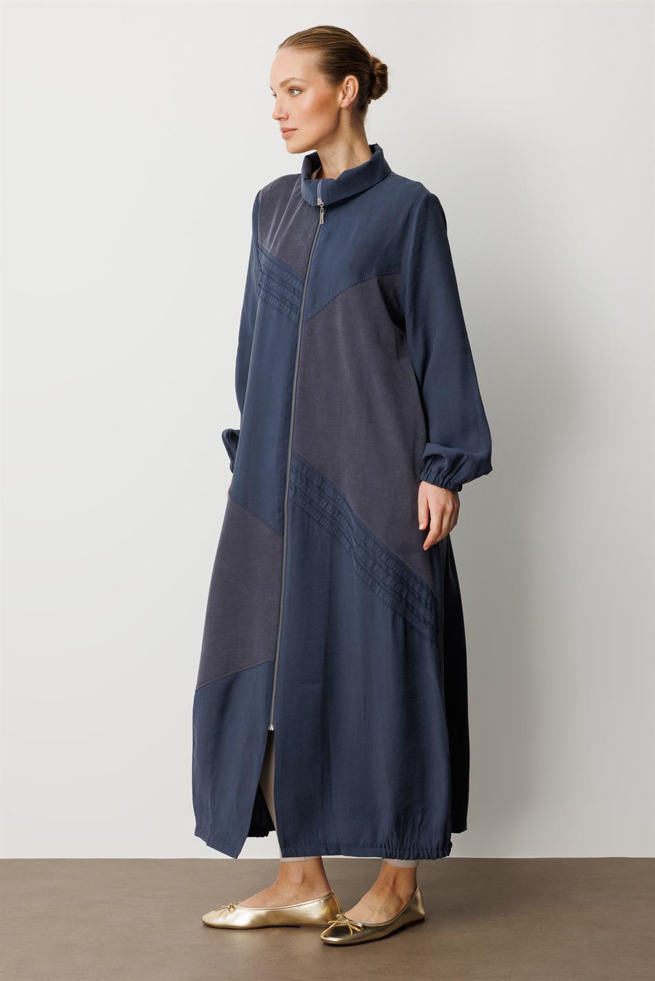 Zachte modal (90%) jas/abaya met elastische details - marineblauw