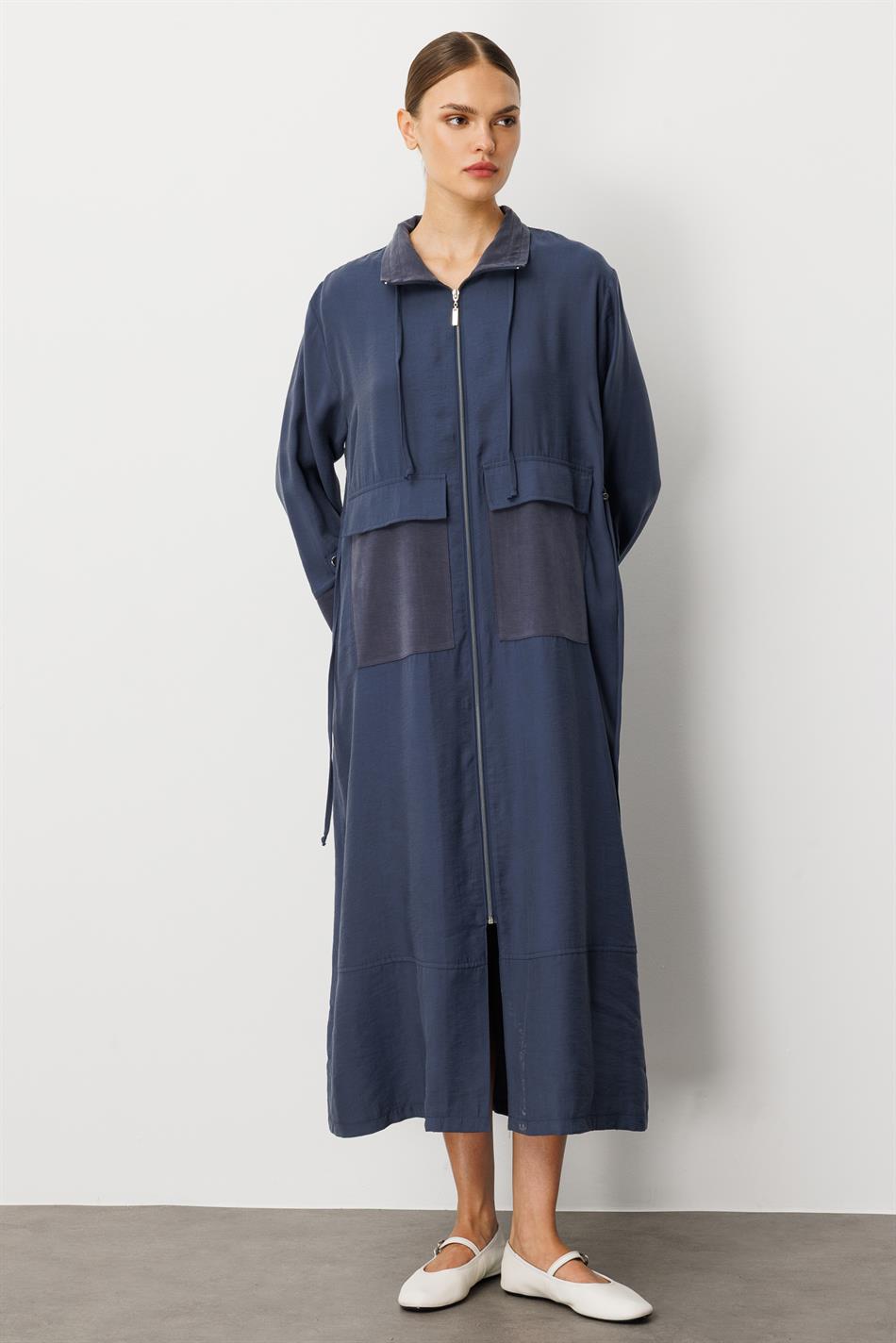 Zachte Modal (90% natuurlijk micellair) Garni Detail Jas/Abayas - Marineblauw