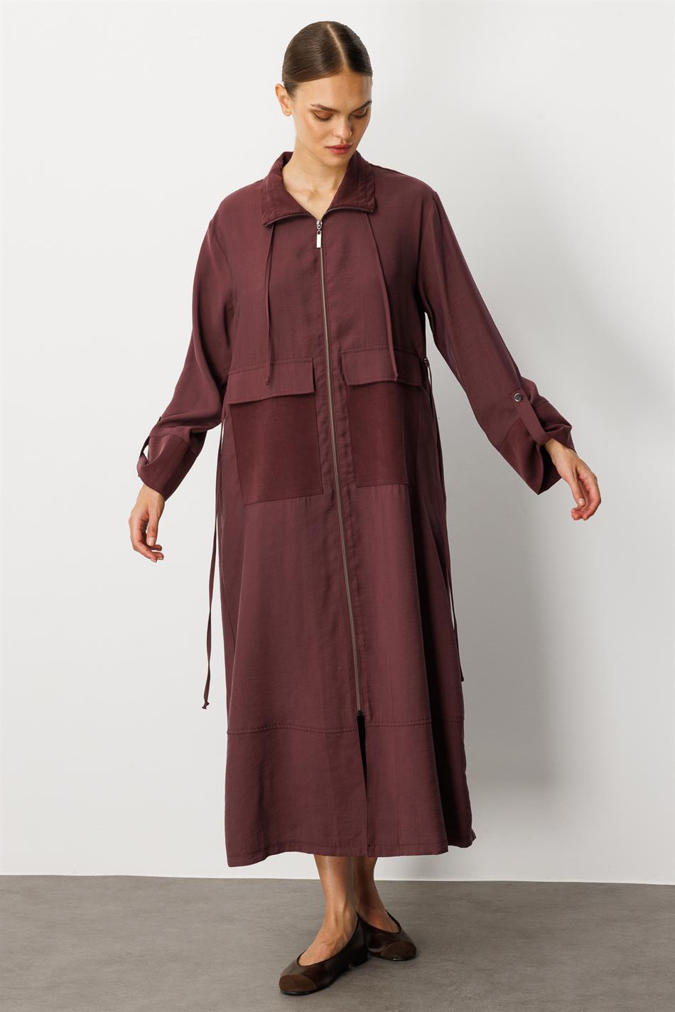 Zachte Modal (90% natuurlijke micellaire) Garni Detail Coat/Abayas - Bordeauxrood