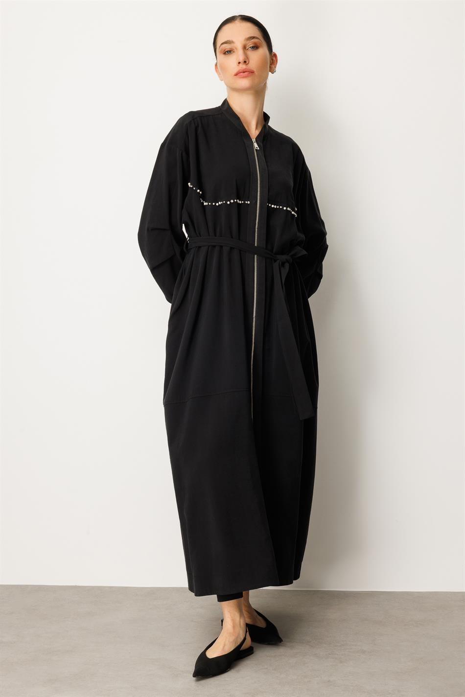 Soft Modal İçerikli Modal Garnili ve Taş İşlemeli Zamansız  Ferace Kap-Siyah