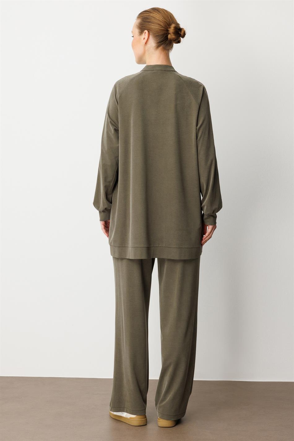 Zachte modal gebreide stof (55% natuurlijke micel) broekenset met afwerking - Khaki