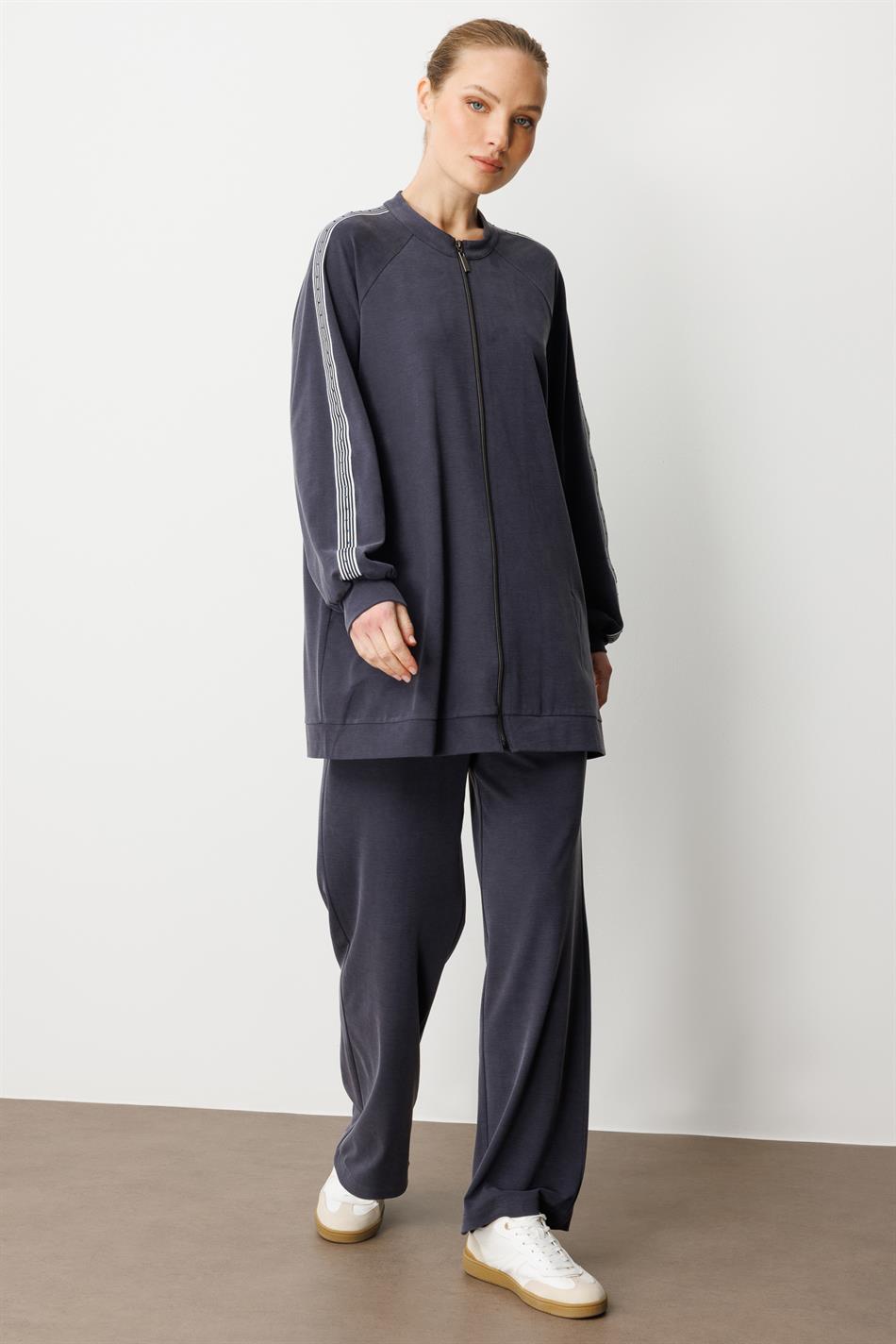 Zachte modal gebreide stof (55% natuurlijke micel) broekenset met afwerking - marineblauw