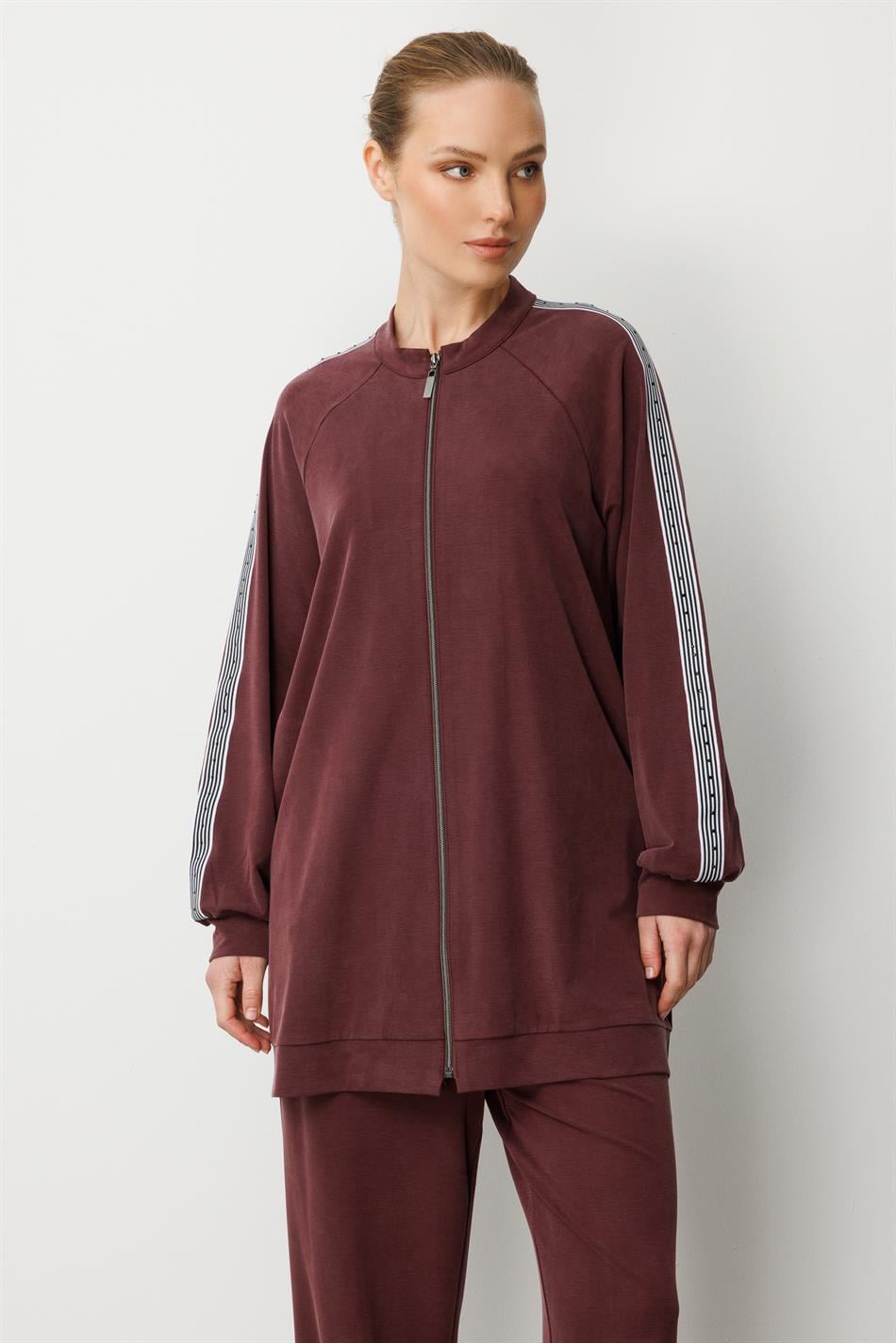 Zachte modal gebreide broekenset (55% natuurlijke micel) met afgewerkte details - Bordeauxrood