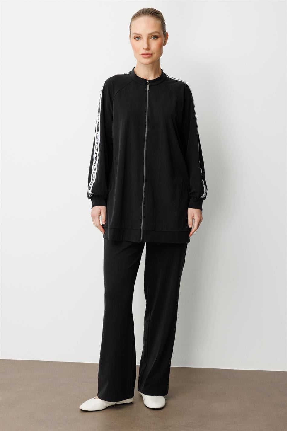 Zachte modal gebreide stof (55% natuurlijke micel) broekenset met afwerking - Zwart