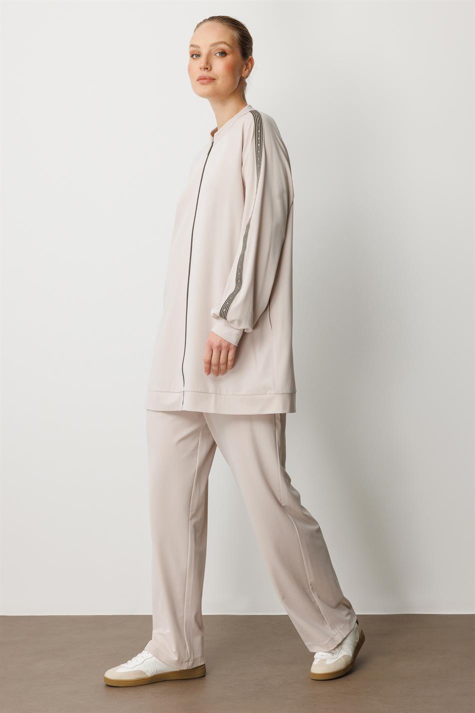 Zachte modal gebreide stof (55% natuurlijke micel) broekenset met afwerking - Steenkleur