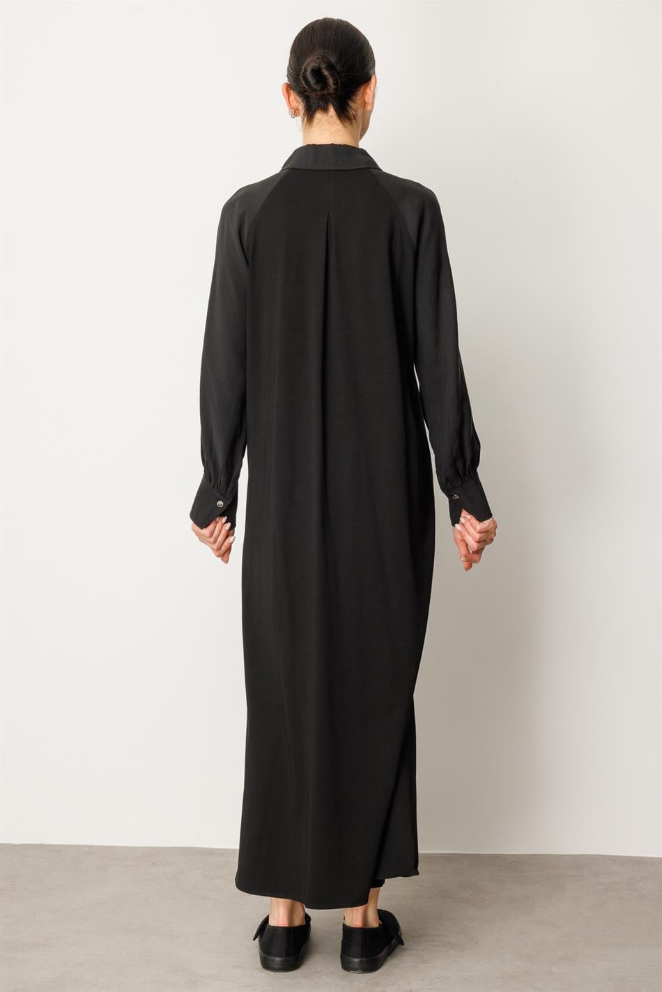 Abaya-Kleid aus weichem Modal mit Raglanärmeln und Baumwollstrick – Schwarz