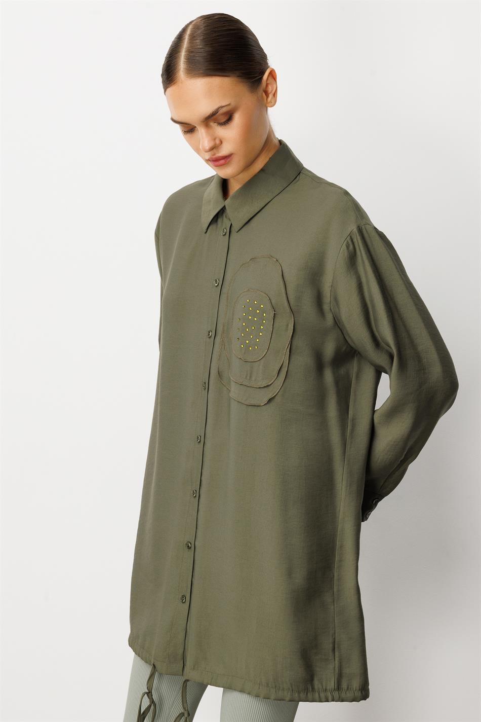 Zachte modal (90%) handgemaakte tuniek met geborduurde bloemen - kaki