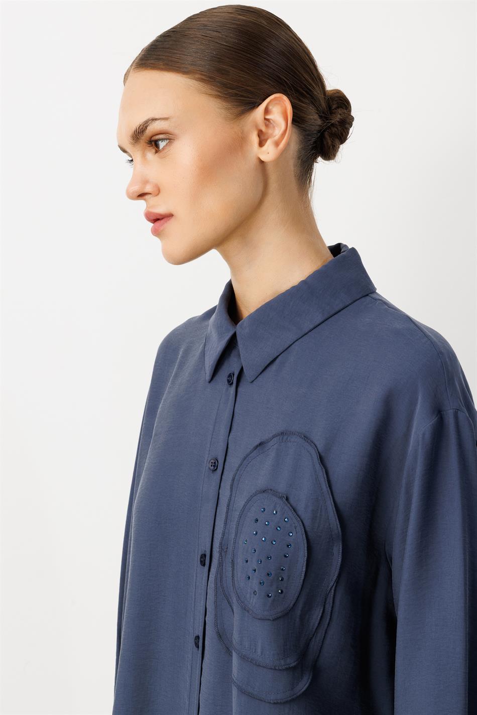 Zachte, handgemaakte tuniek van modal (90%) met geborduurde bloemen - marineblauw