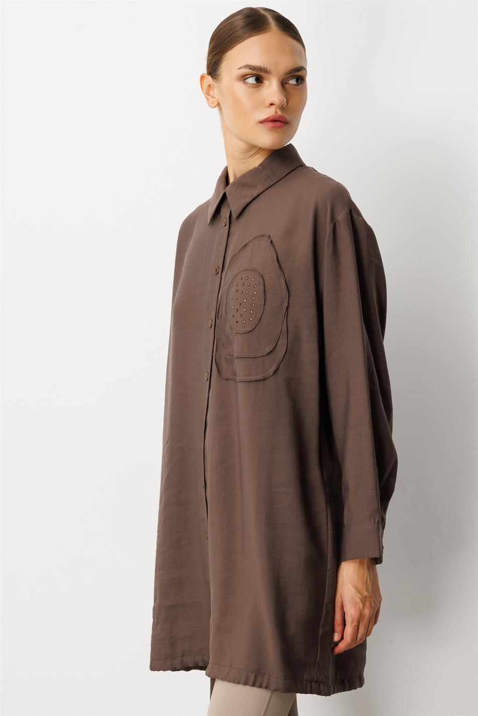 Zachte modal (90%) handgemaakte tuniek met geborduurde bloemen - bruin