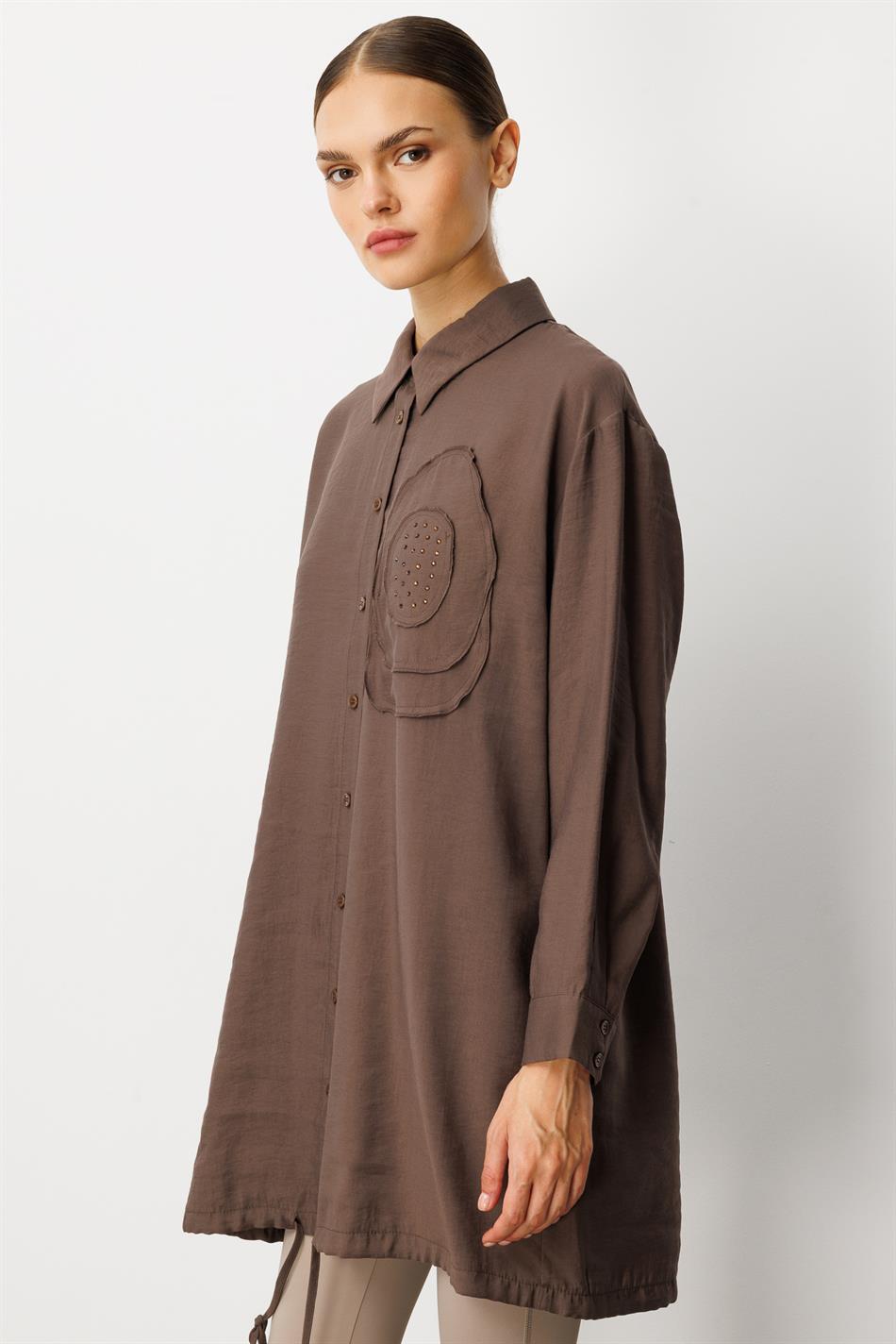 Zachte modal (90%) handgemaakte tuniek met geborduurde bloemen - bruin