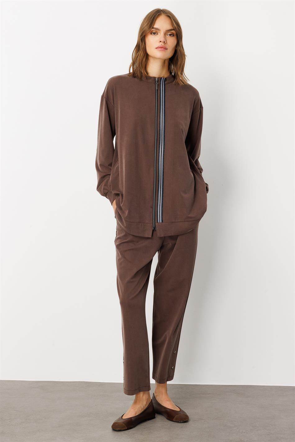 Zachte gebreide micellstof (55% natuurlijk) geweven broek met bies aan de voorkant - Koffie