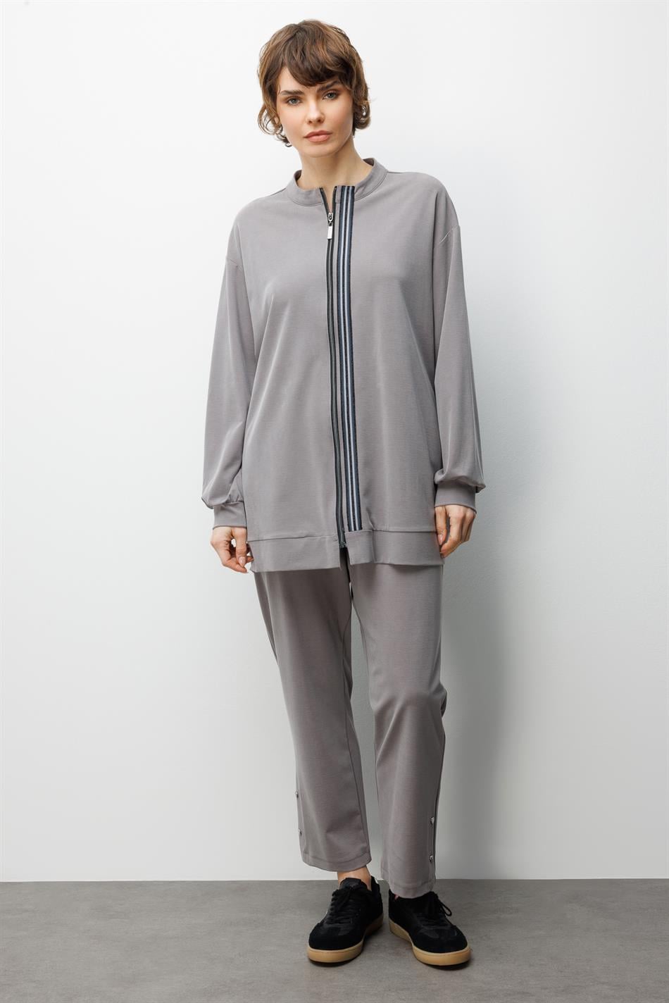 Zachte gebreide micellstof (55% natuurlijk) geweven broek met bies aan de voorkant - grijs