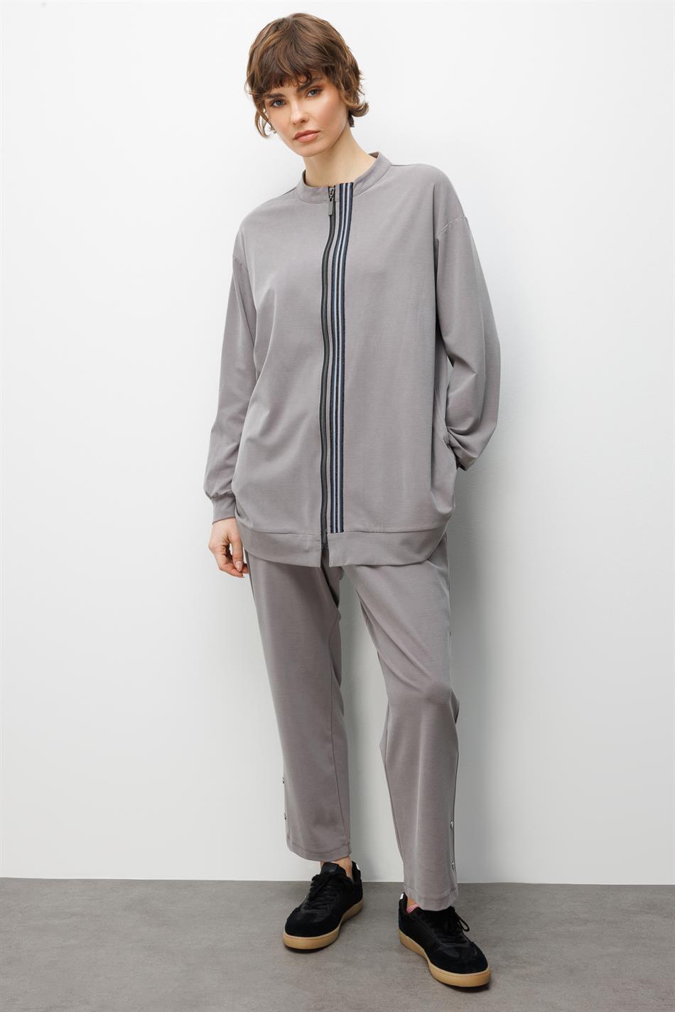 Zachte gebreide micellstof (55% natuurlijk) geweven broek met bies aan de voorkant - grijs