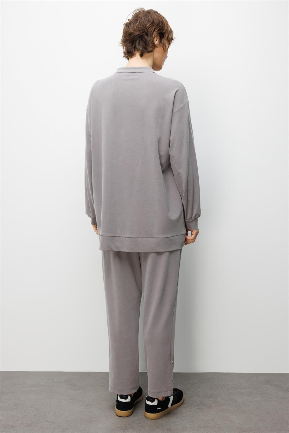 Zachte gebreide micellstof (55% natuurlijk) geweven broek met bies aan de voorkant - grijs