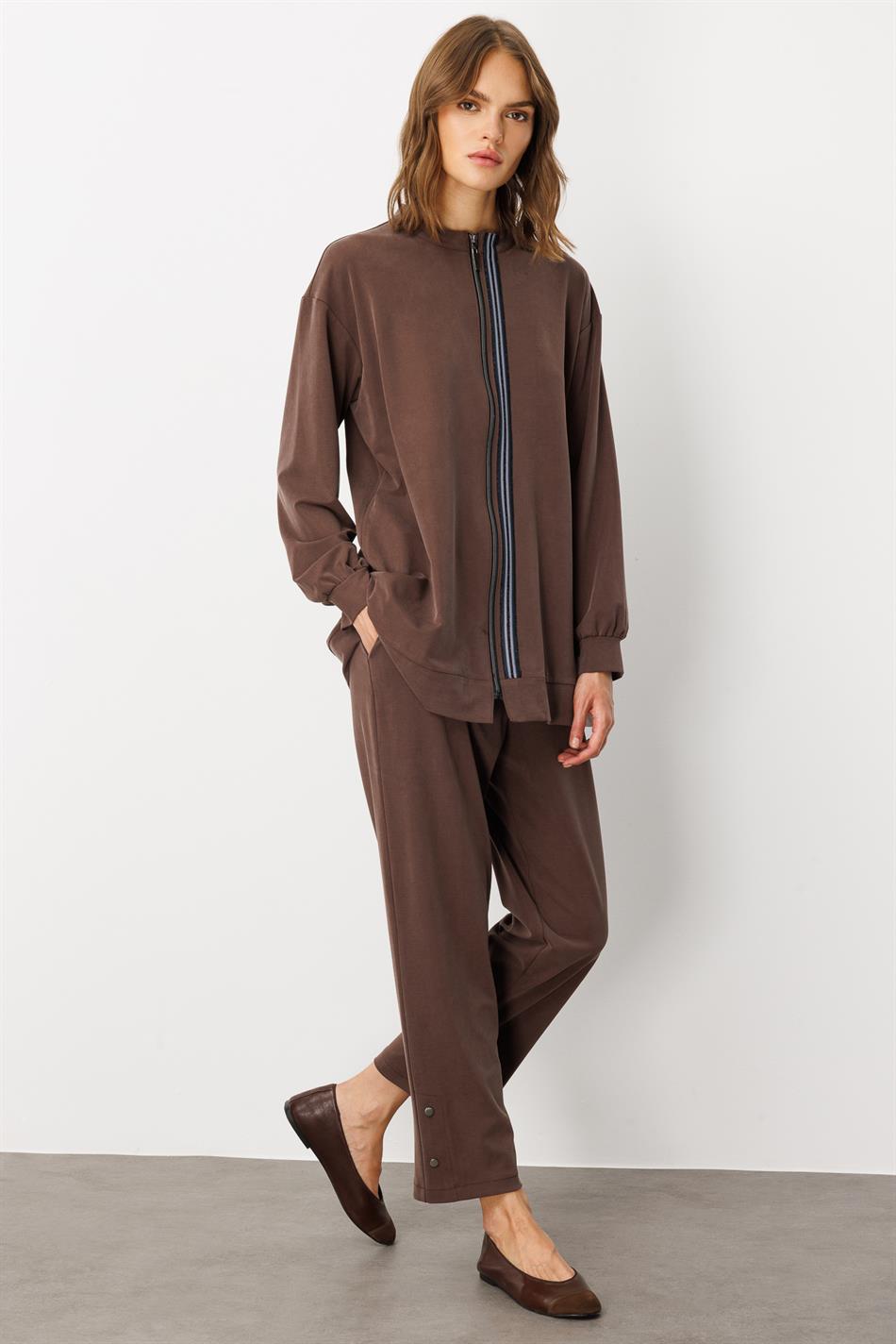 Zachte gebreide micellstof (55% natuurlijk) geweven broek met bies aan de voorkant - Koffie