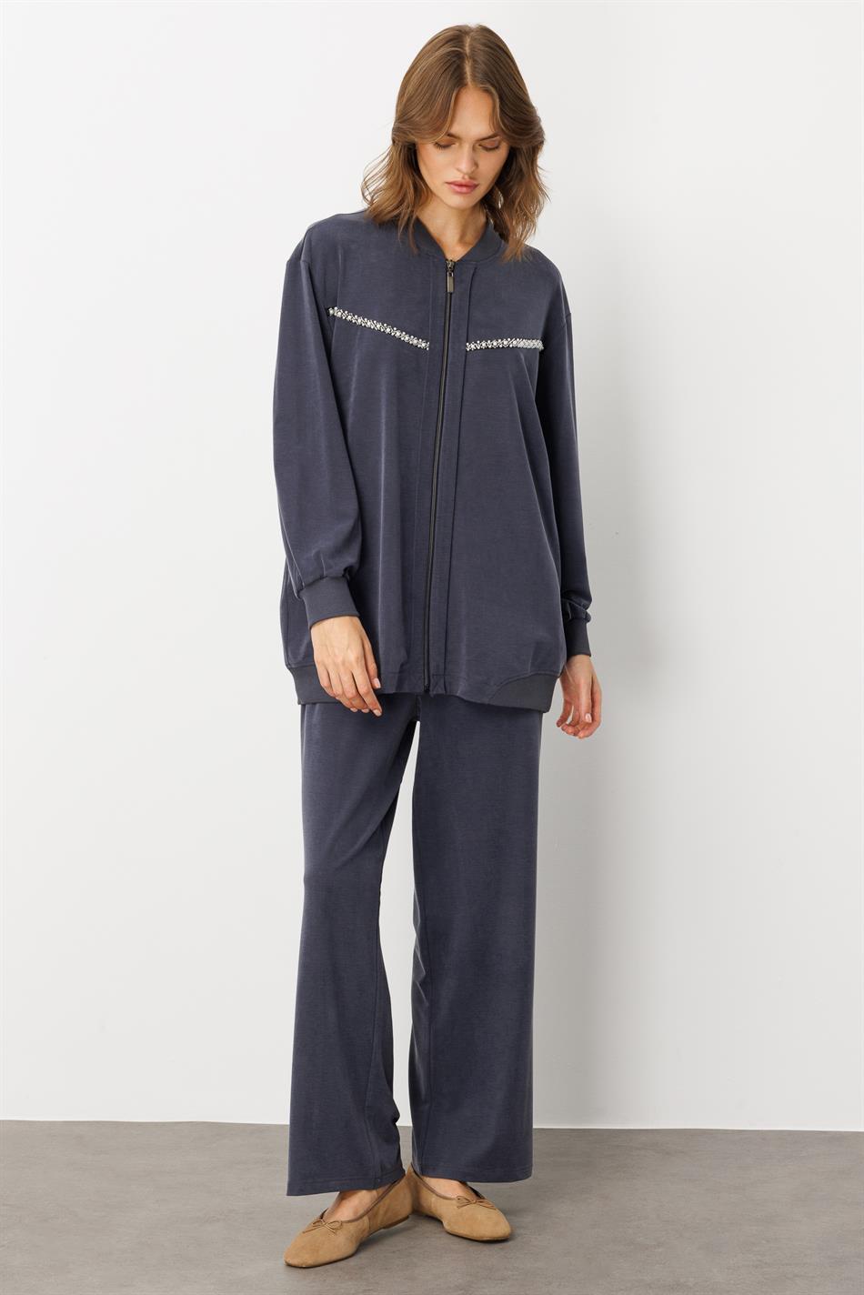 Hose mit handgefertigten Details aus weichem Strick (Miccell, 55 % Naturanteil) – Marineblau