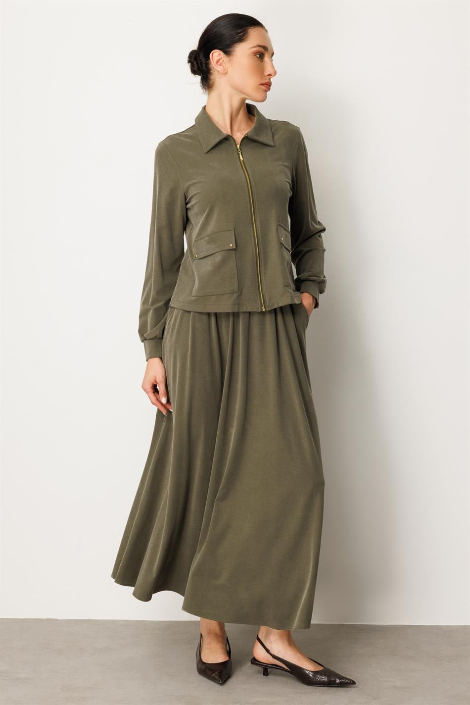 Zachte gebreide modal rok en jasje set - Khaki