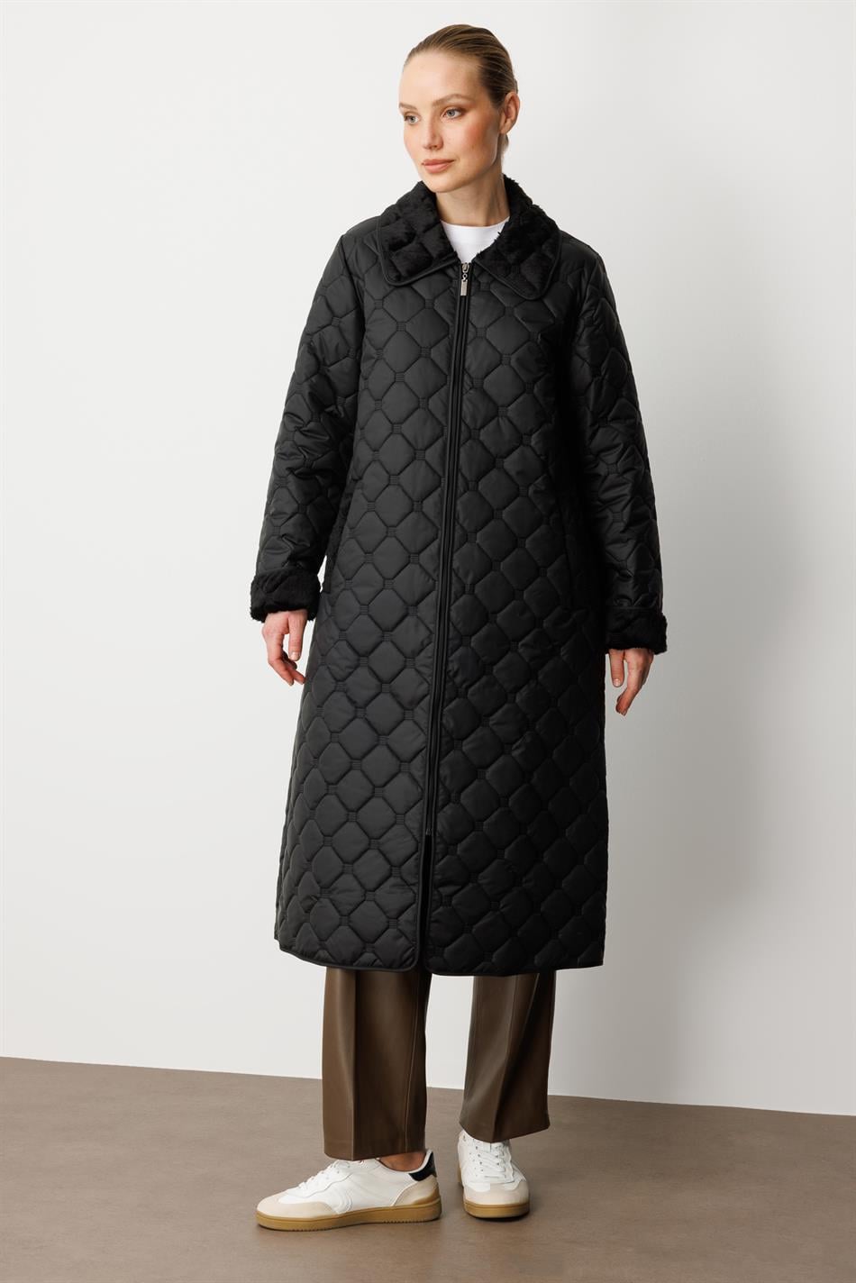 Yumşaq Peluş Daxili Təbəqə və Xüsusi Naxışlı Naxışlı İncə Yüngül, Zamansız Xüsusi Hazırlanmış Palto/Gödəkçə - Qara