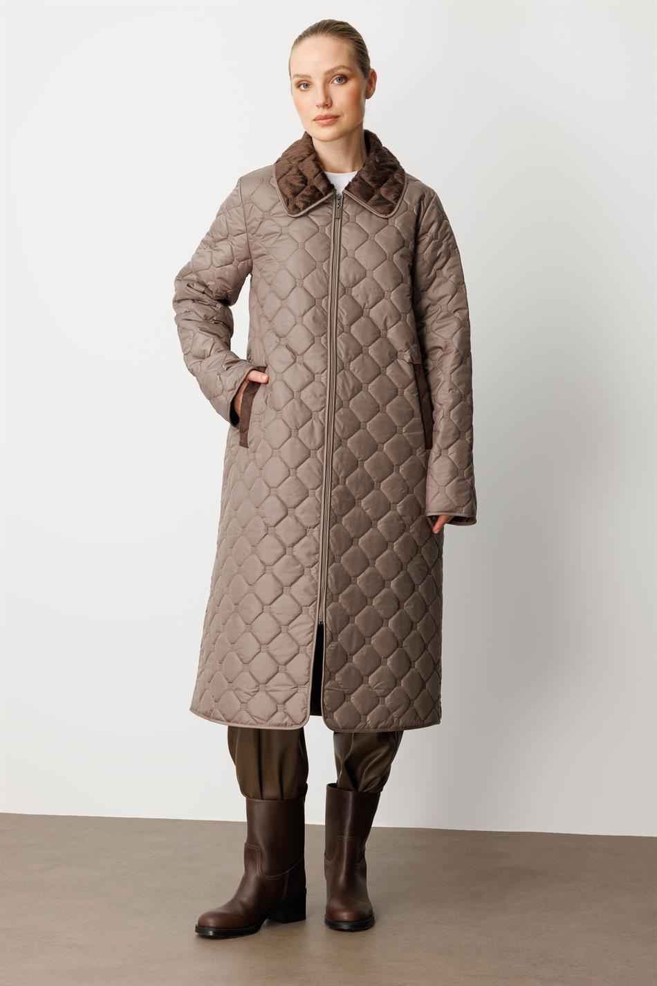 Soft Peluş İç Katman ve Özel Nakış Desenli İnce Hafif Zamansız Özel Üretim Kaban Manto-Vizon