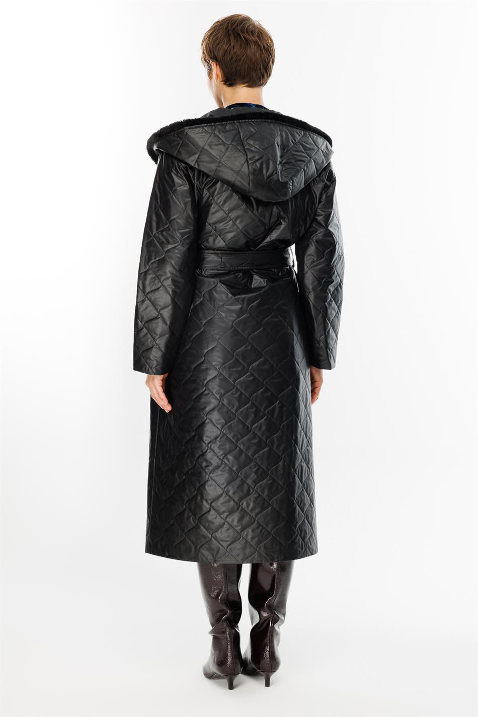 Lichtgewicht, gewatteerde, sportieve trenchcoat met imitatiebontkraag voor de lente - Zwart