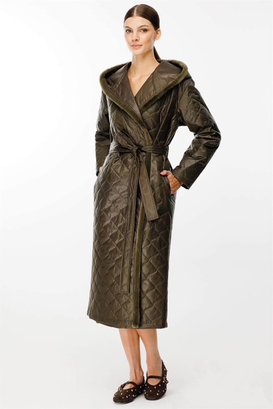 Lichtgewicht, gewatteerde, sportieve trenchcoat met imitatiebontkraag voor de lente - Khaki