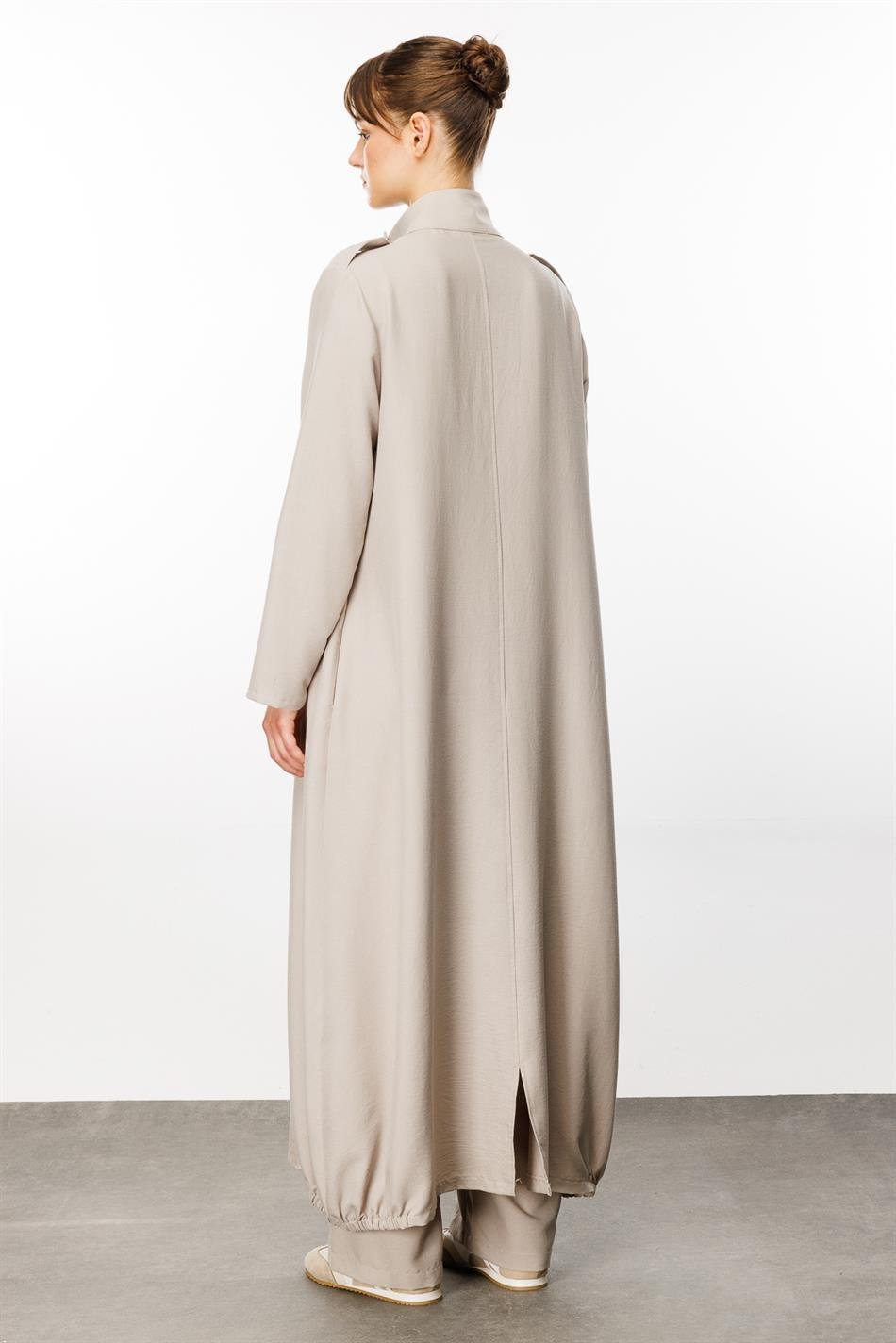 Spoza İpekçe Doku Düğme Aksesuarlı Çok Yönlü Kullanım İmkanı Sunan Kap  Elbise Ferace-Taş