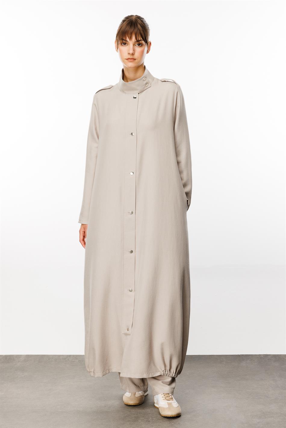 Spoza İpekçe Doku Düğme Aksesuarlı Çok Yönlü Kullanım İmkanı Sunan Kap  Elbise Ferace-Taş