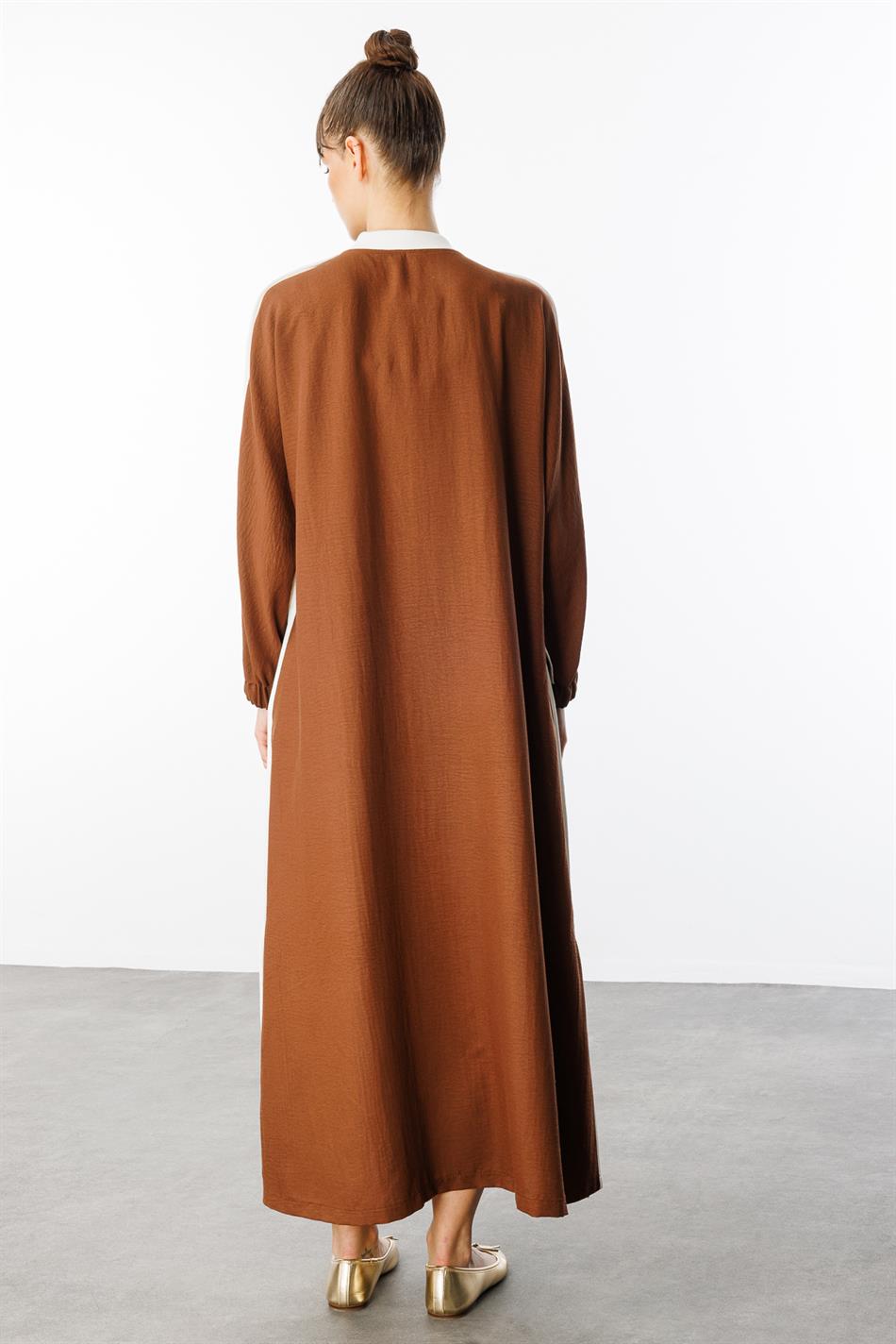 SS Contrast Detallı Qabırğalı Yaxalıqlı İdman İpək Teksturalı Palto/Abaya - Qəhvəyi