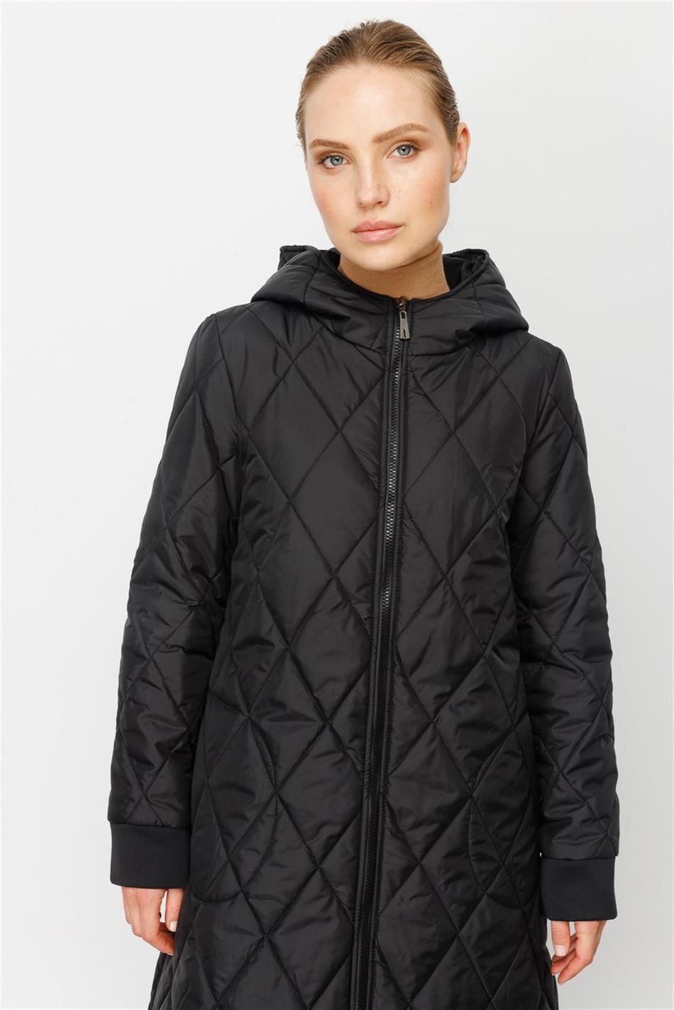 Tona Ton Bant Detaylı Kapitone Dolgu Spor Manto Kaban-Siyah