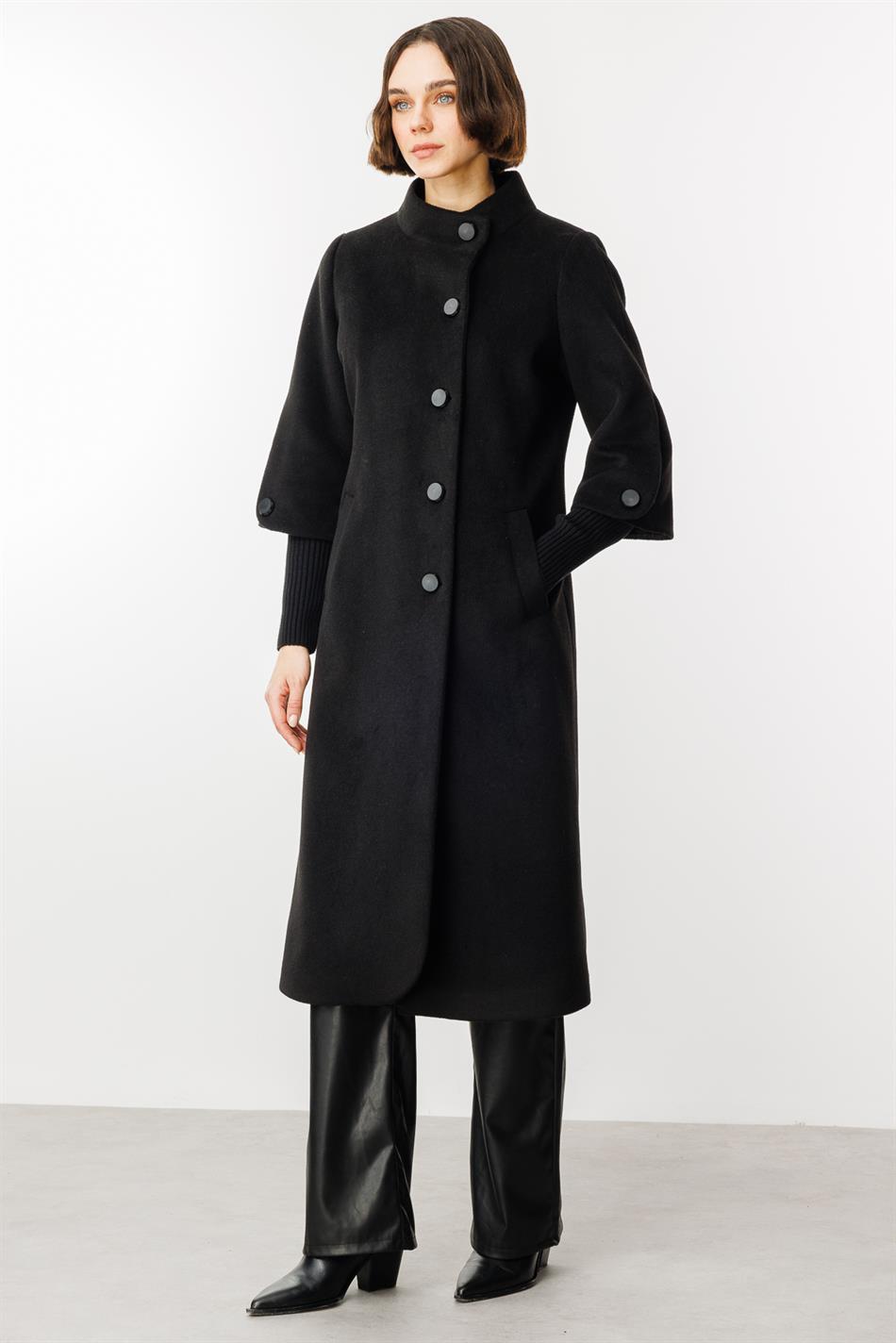 Triko Kol Detaylı Soft Kaşe Kumaş Özel Manto-Siyah