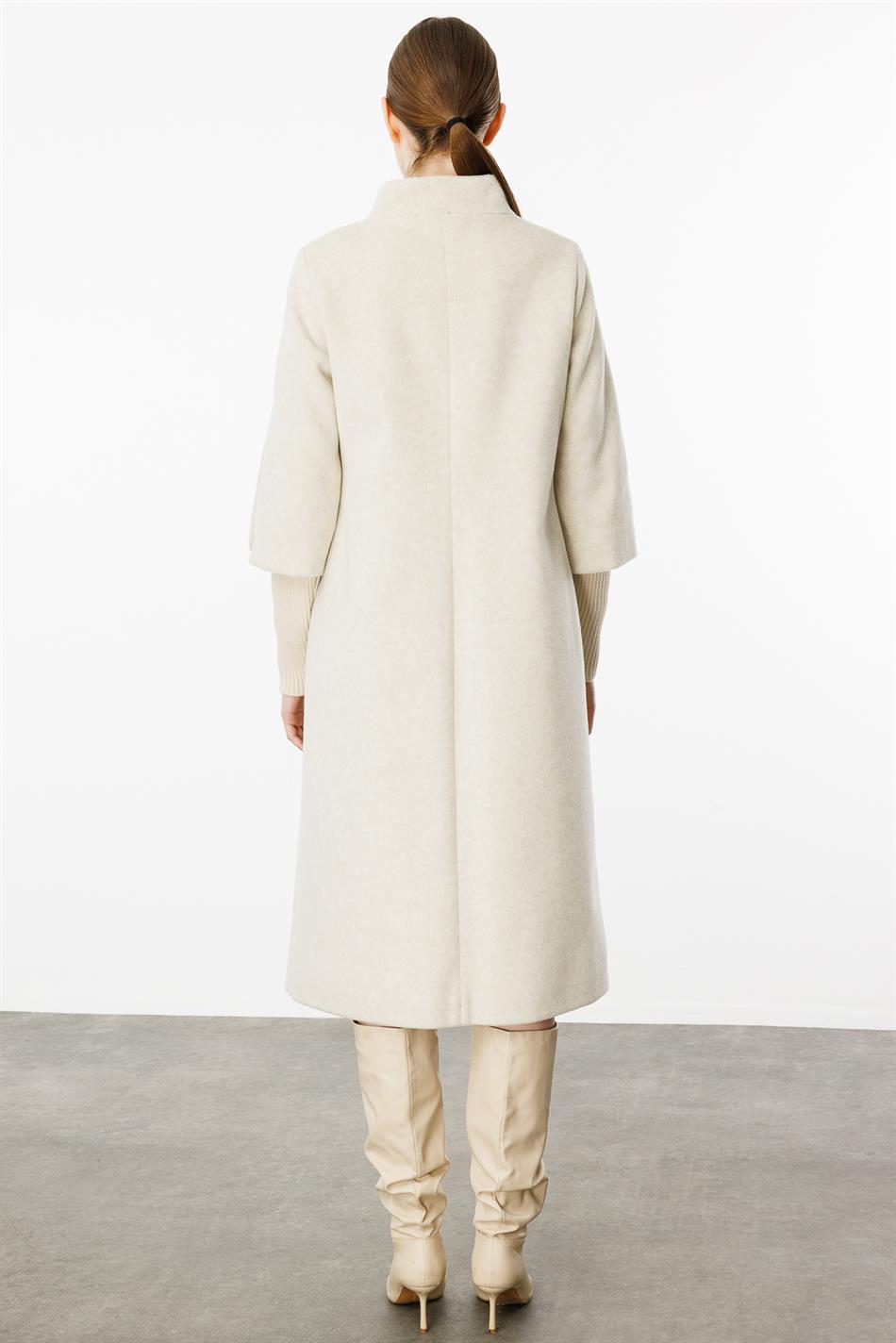 Triko Kol Detaylı Soft Kaşe Kumaş Özel Manto-Krem