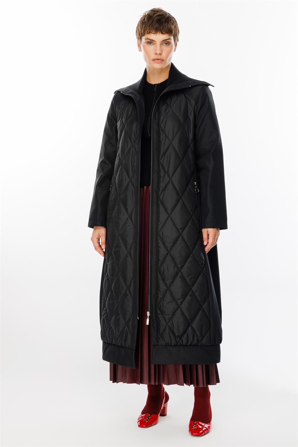 Quilted Padded Coat with Knit Collar Detail - Black