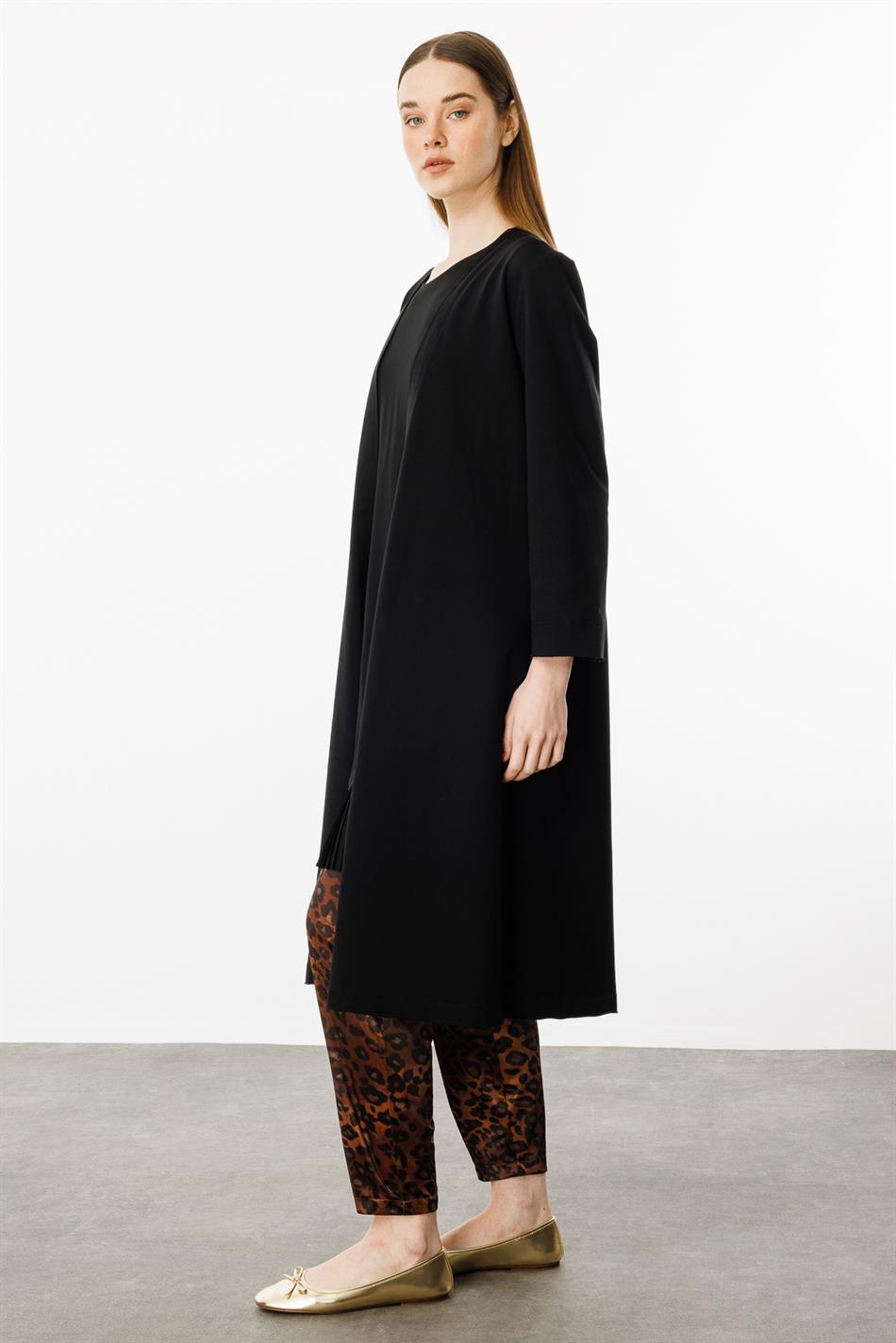 Trio gebreid vest met chiffon afwerking en broek met luipaardprint - 2-delige set - Zwart