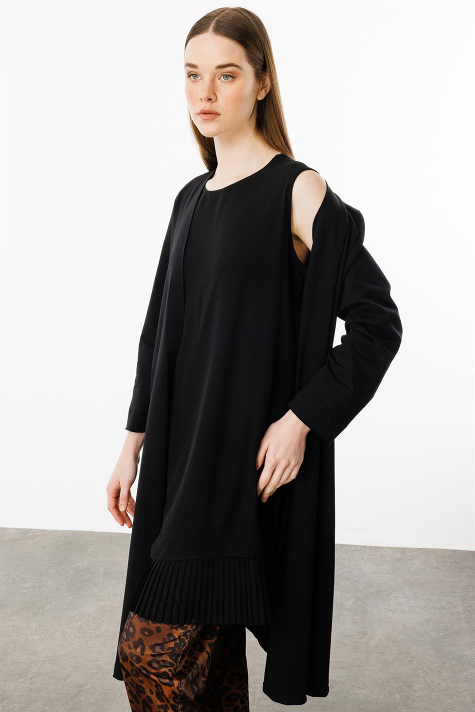 Trio gebreid vest met chiffon afwerking en broek met luipaardprint - 2-delige set - Zwart