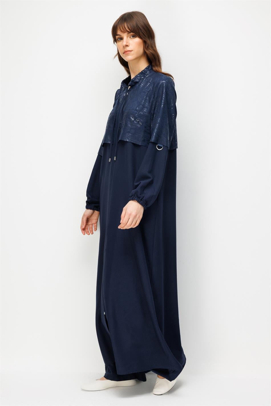 TULIP Özel Desen Soft Kumaş Aller Üst Beden ve Düz İpekçe Garni Alt Beden Zamansız Kap Ferace-Laci