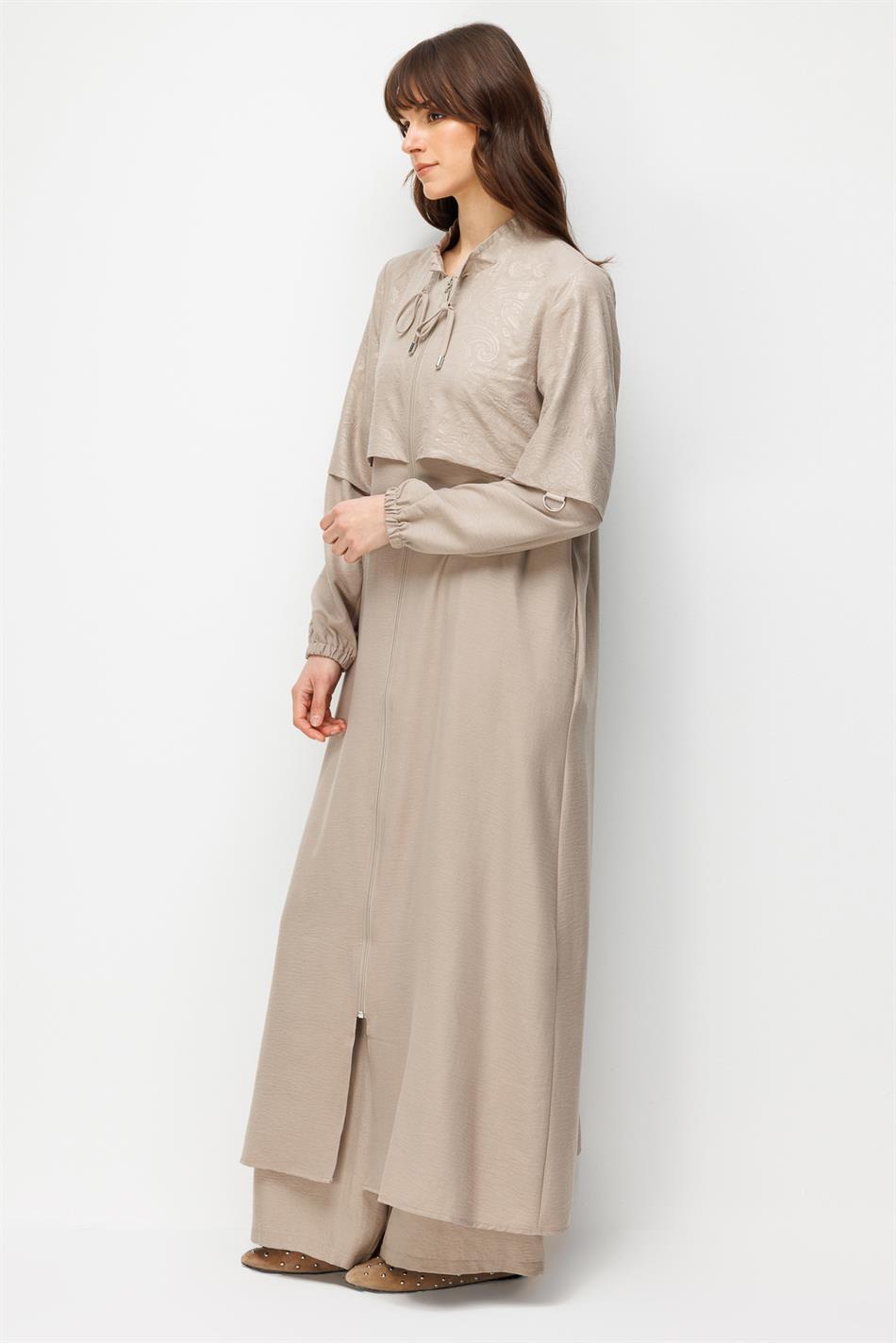 TULIP Özel Desen Soft Kumaş Aller Üst Beden ve Düz İpekçe Garni Alt Beden Zamansız Kap Ferace-Taş