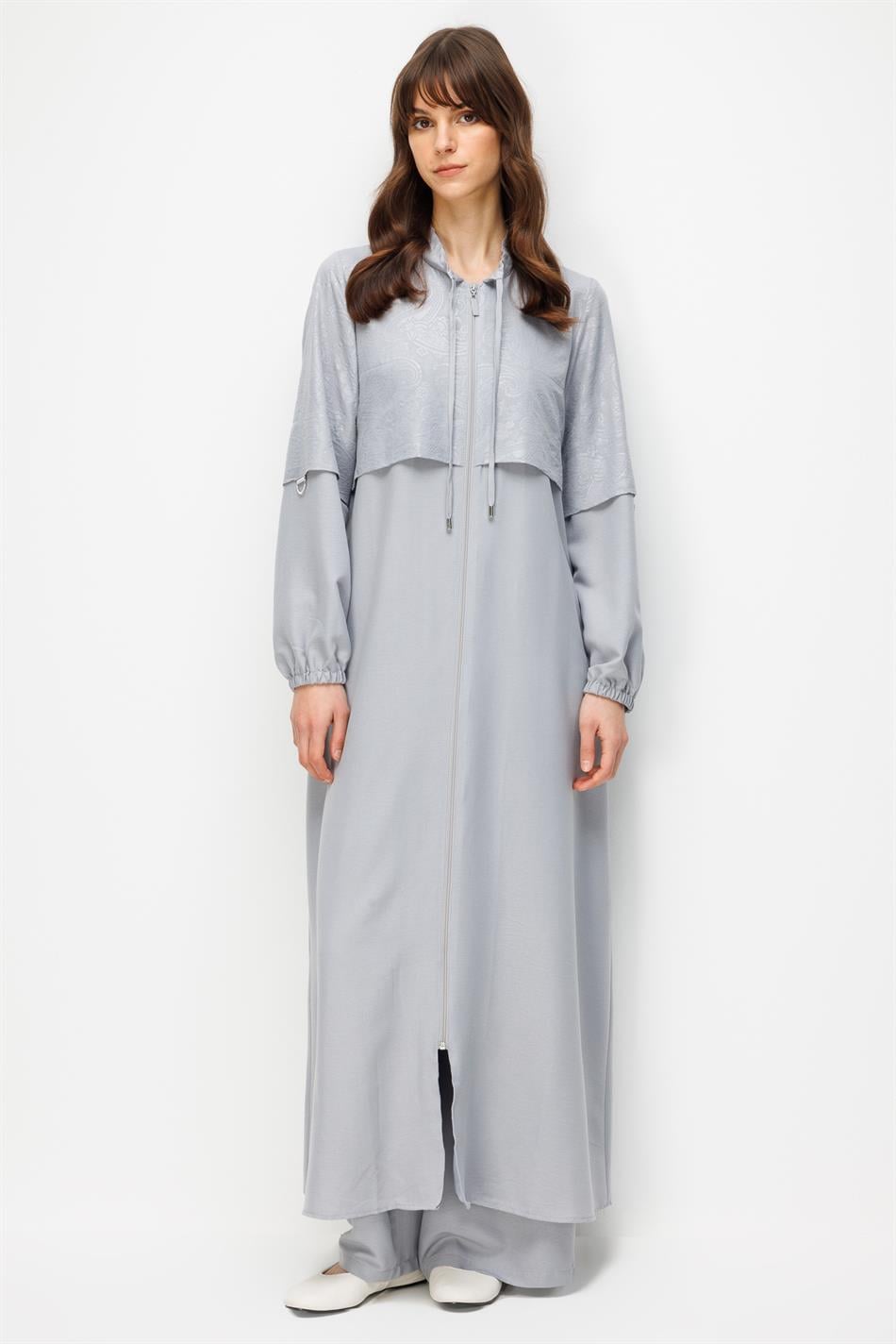 TULIP Özel Desen Soft Kumaş Aller Üst Beden ve Düz İpekçe Garni Alt Beden Zamansız Kap Ferace-Gri