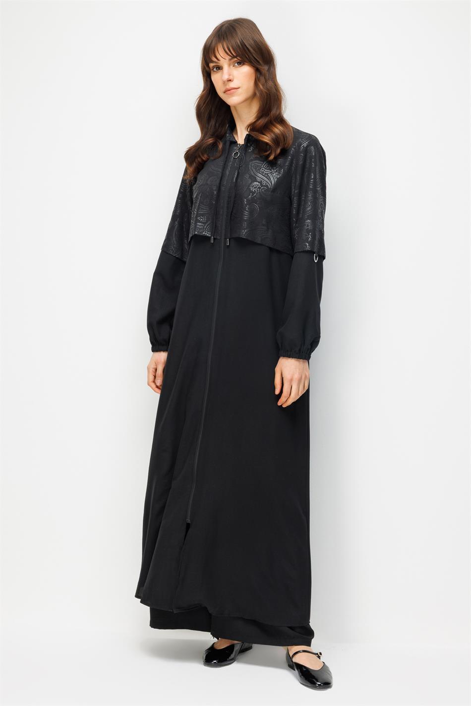 TULIP Özel Desen Soft Kumaş Aller Üst Beden ve Düz İpekçe Garni Alt Beden Zamansız Kap Ferace-Siyah