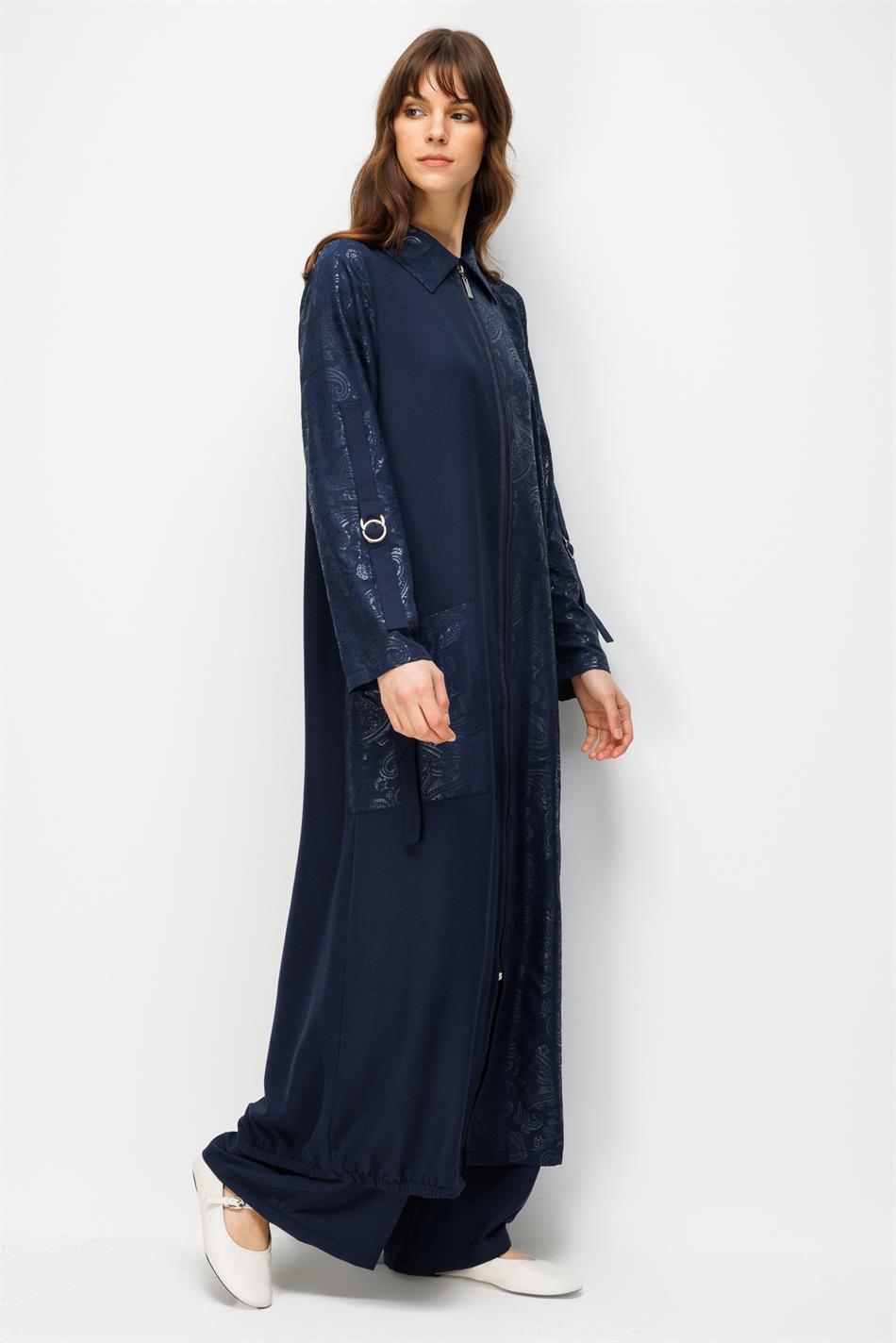 TULIP Özel Desen Soft Kumaş ve İpekçe Garnili Cep Detaylı Zamansız Kap Ferace-Laci