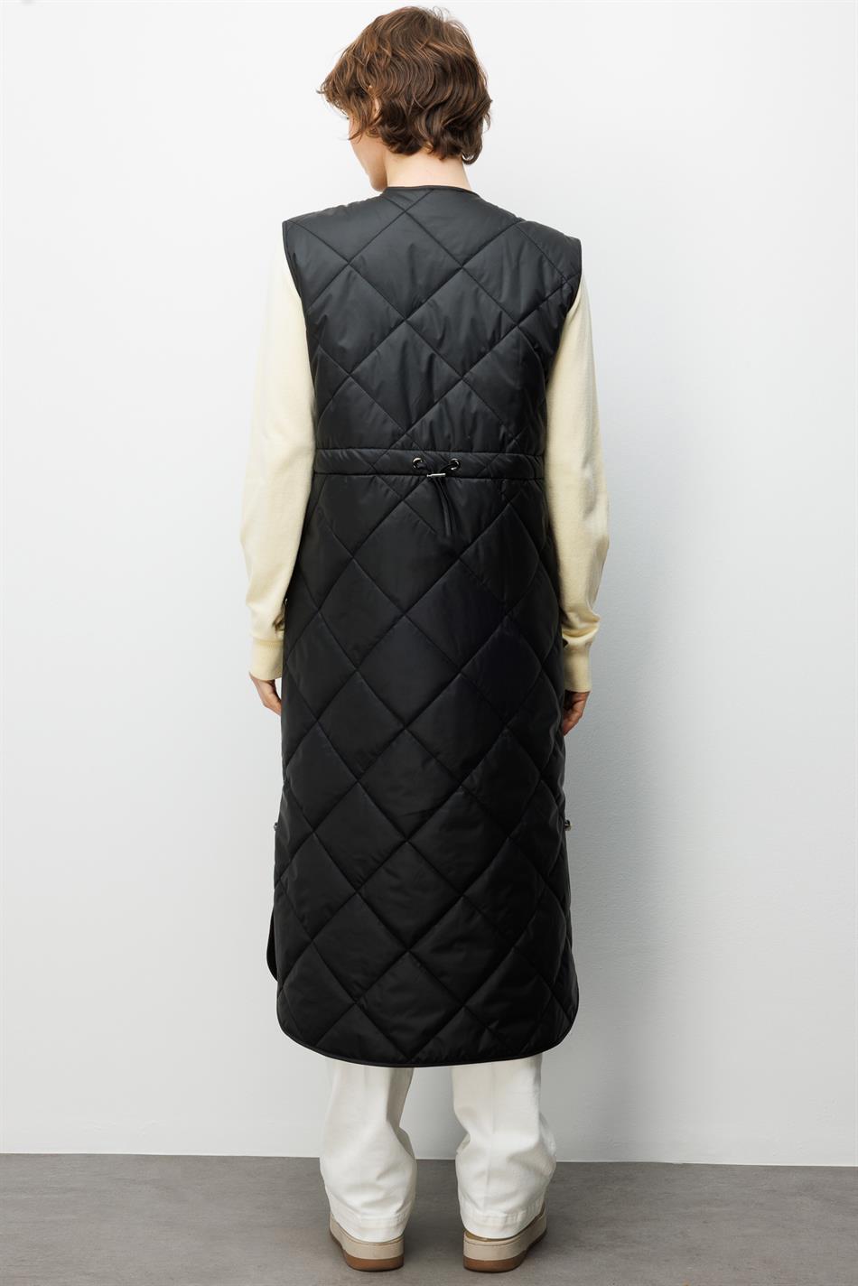 Uniek, gedetailleerd, gewatteerd, lang sportvest voor alle gelegenheden - Zwart