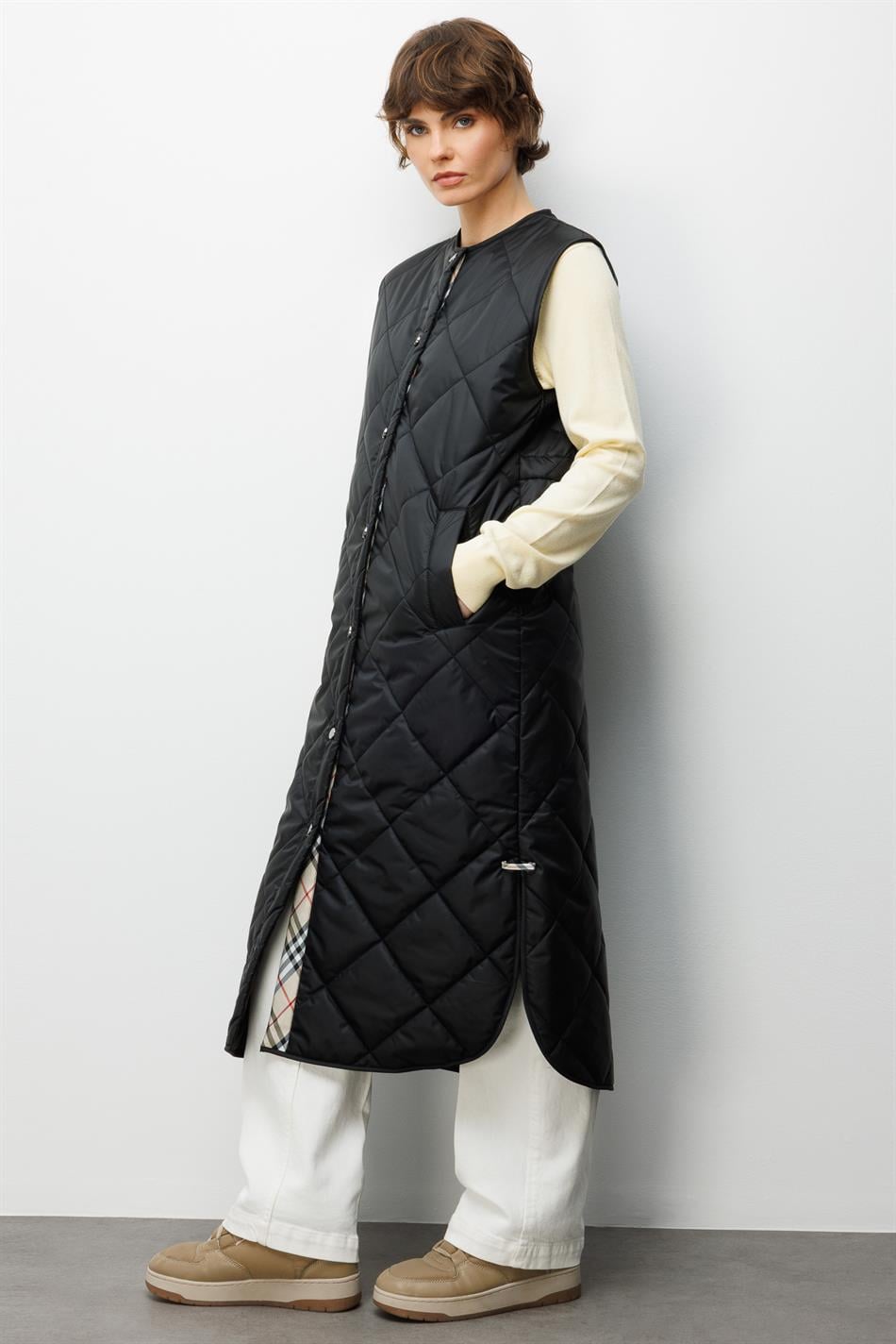 Uniek, gedetailleerd, gewatteerd, lang sportvest voor alle gelegenheden - Zwart