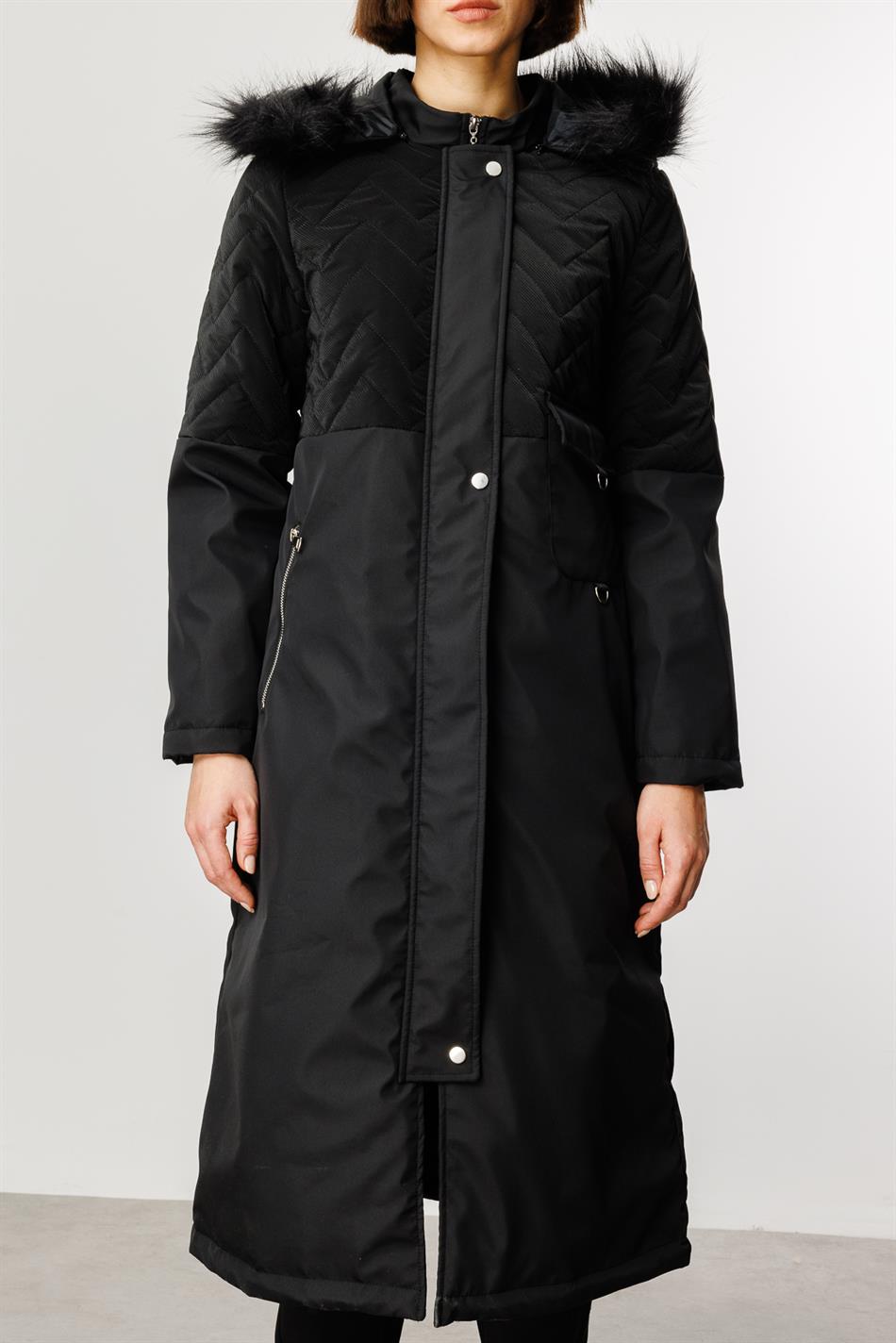 Sport Coat with Different Top and Bottom Pads, Plush Details - Black