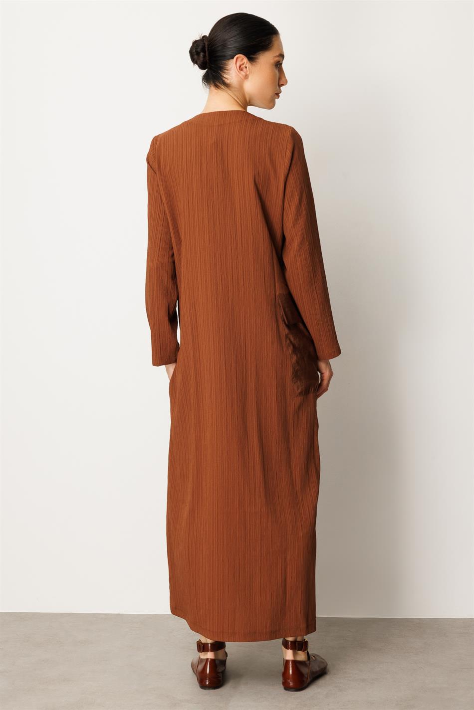 X Design Maßgeschneiderte, gewebte, zeitlose Abaya in voller Länge – Kaffee