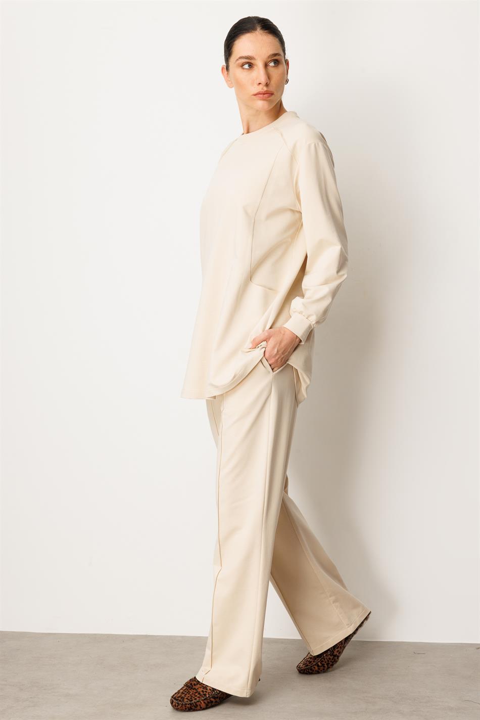 Broek en tuniekset van zacht katoen met dirty stitch-details die de heupen bedekt - Steenkleur