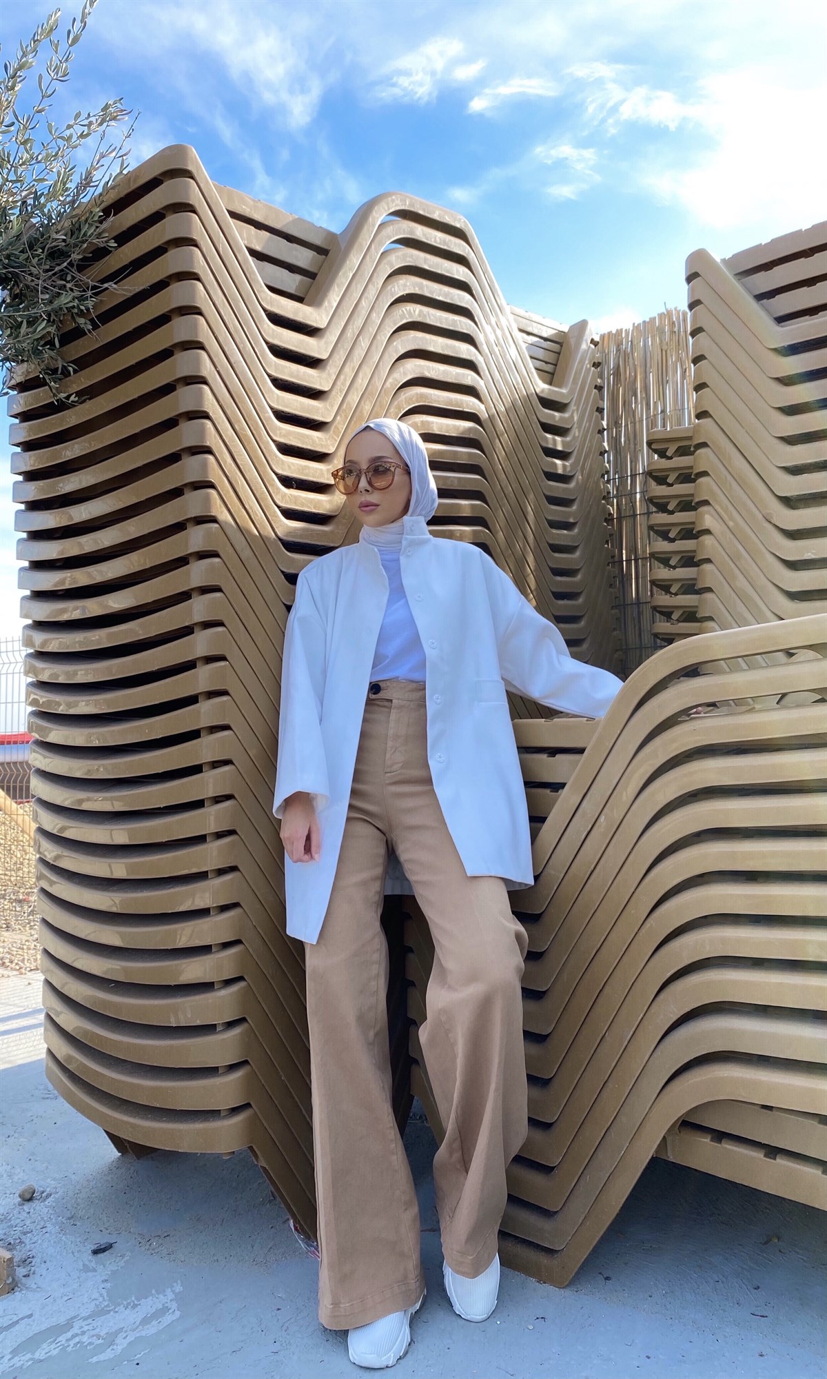 Beyaz İnce Kaşe Ceket