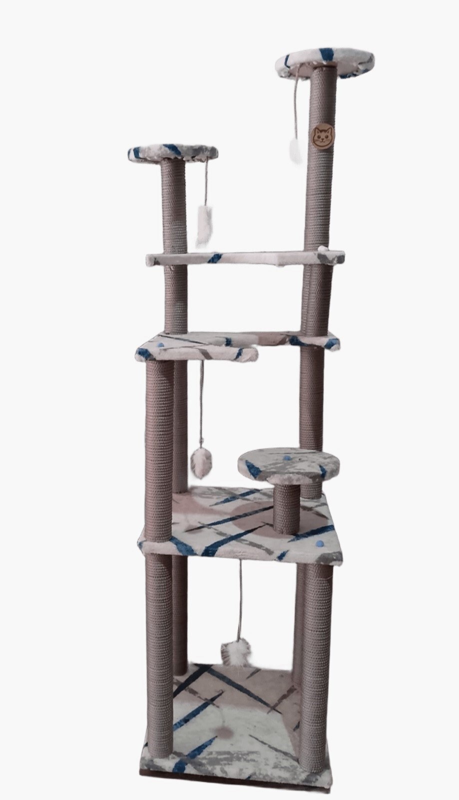 Çok Katlı Kedi Tırmalama