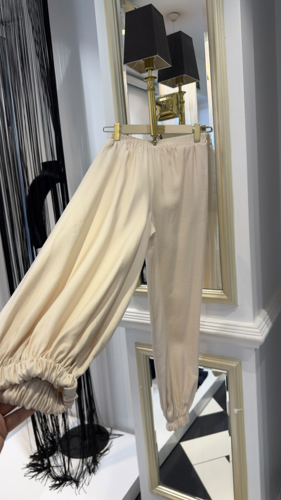 Yandan Yırtmaçlı Pantalonlu Kap